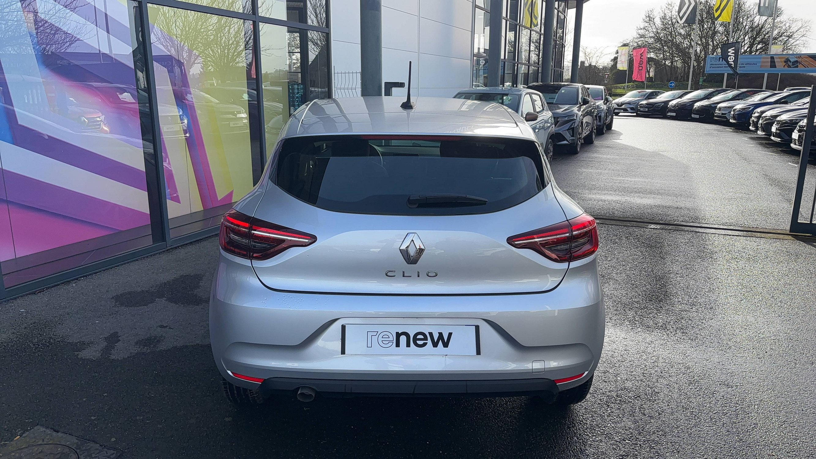 Vente en ligne Renault Clio 5 Clio TCe 90 au prix de 15 490 €
