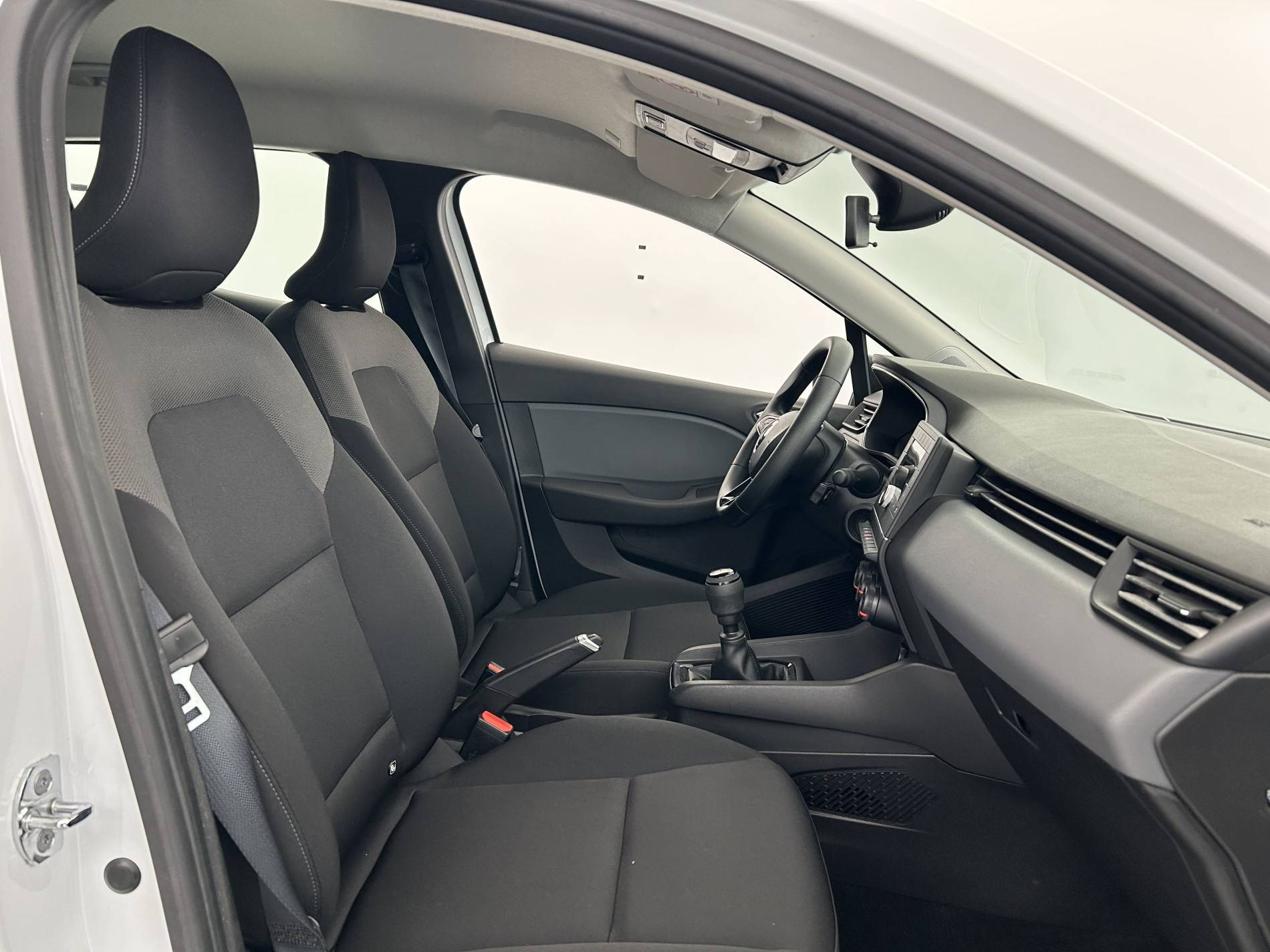 Vente en ligne Renault Clio 5 CLIO SOCIETE BLUE DCI 85 au prix de 12 990 €