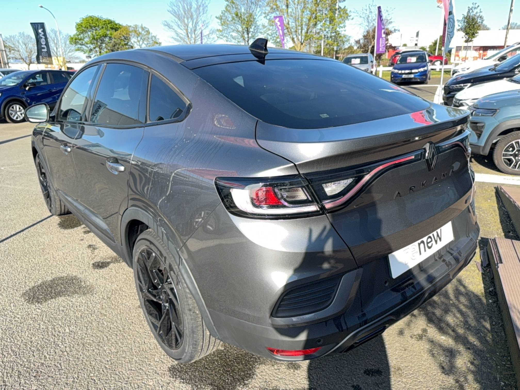 Vente en ligne Renault Arkana  E-Tech full hybrid 145 GSR2 au prix de 28 490 €