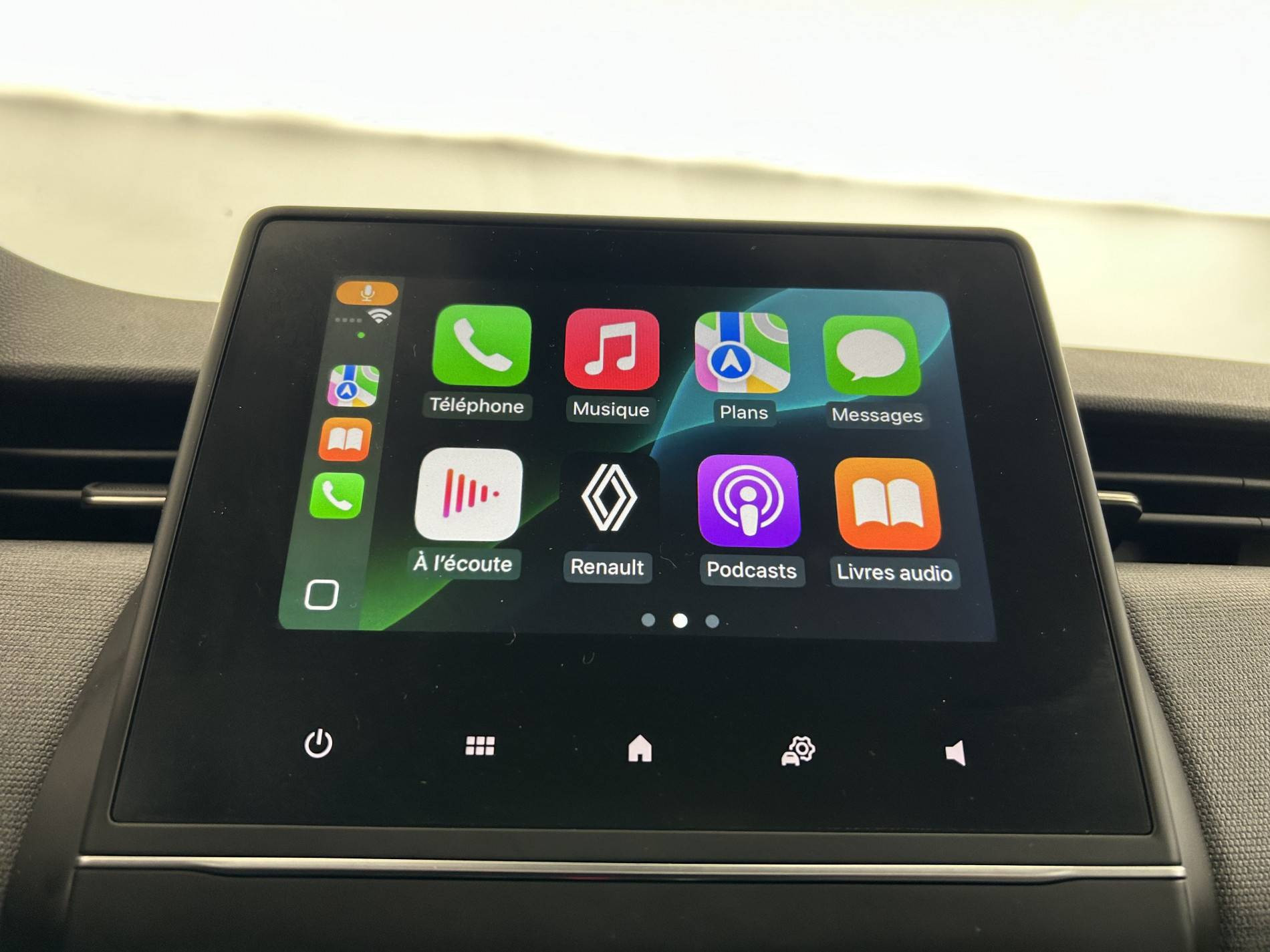 Vente en ligne Renault Clio 5 Clio E-Tech full hybrid 145 au prix de 19 490 €