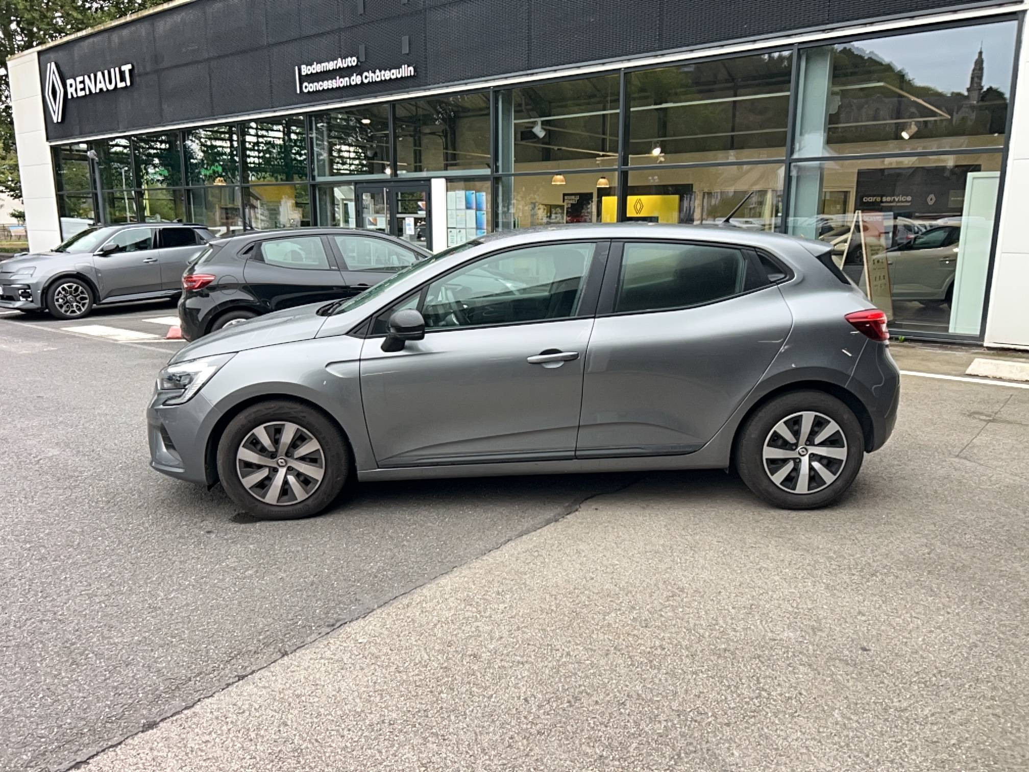 Vente en ligne Renault Clio 5 Clio TCe 90 au prix de 13 990 €