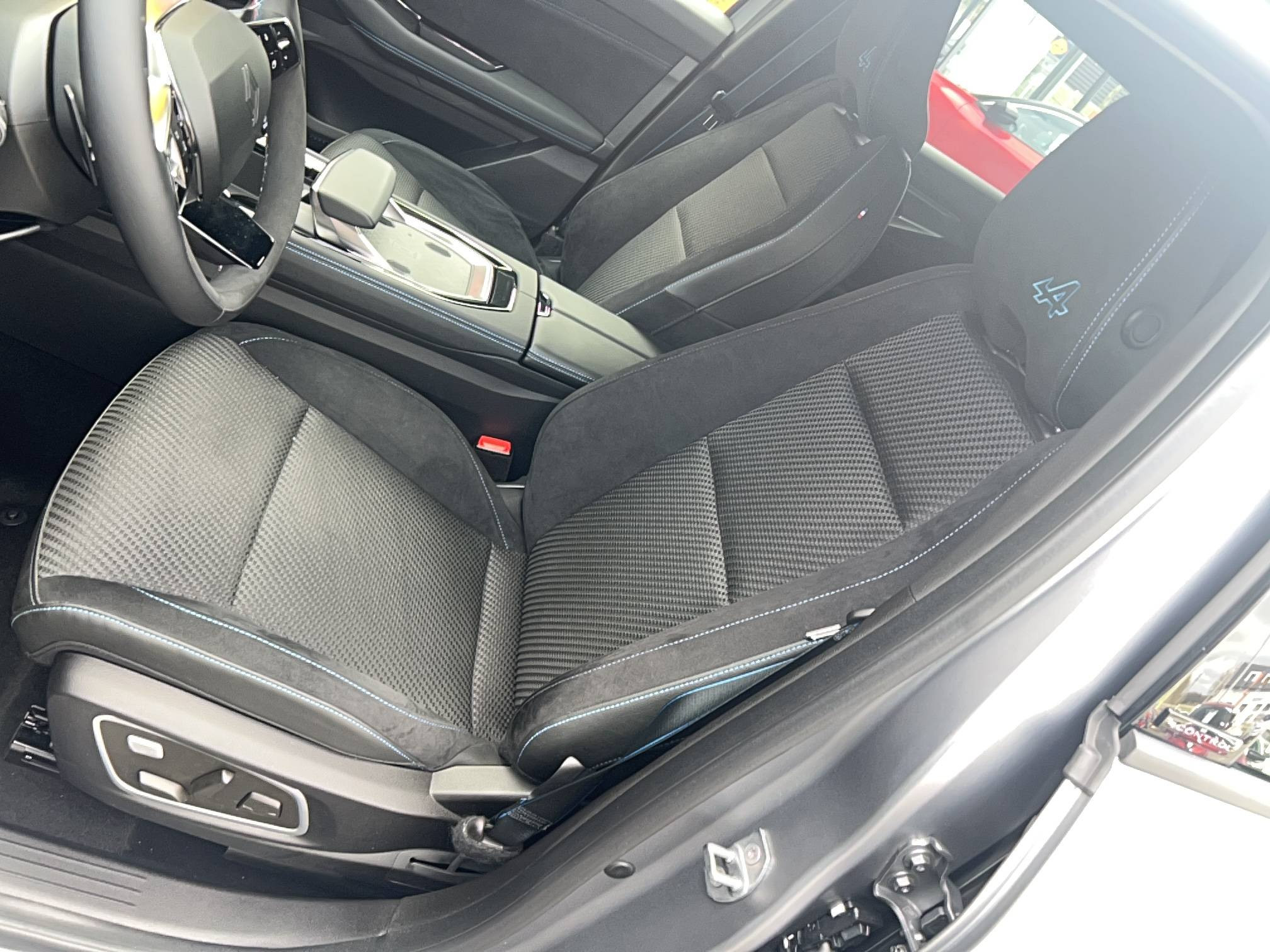 Vente en ligne Renault Espace Espace E-Tech full hybrid 200 GSR2 au prix de 40 300 €
