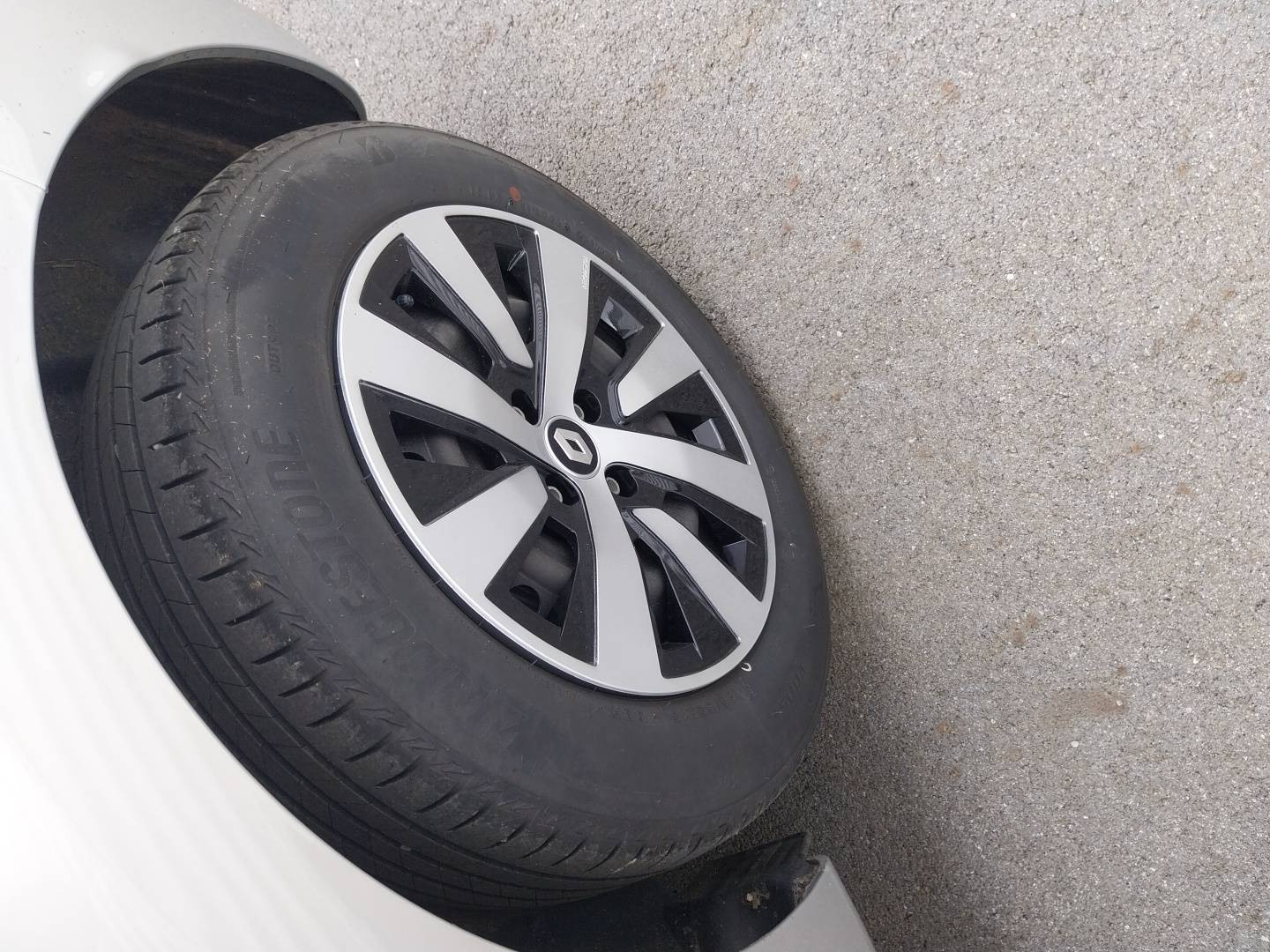 Vente en ligne Renault Clio 5 Clio TCe 90 au prix de 13 990 €