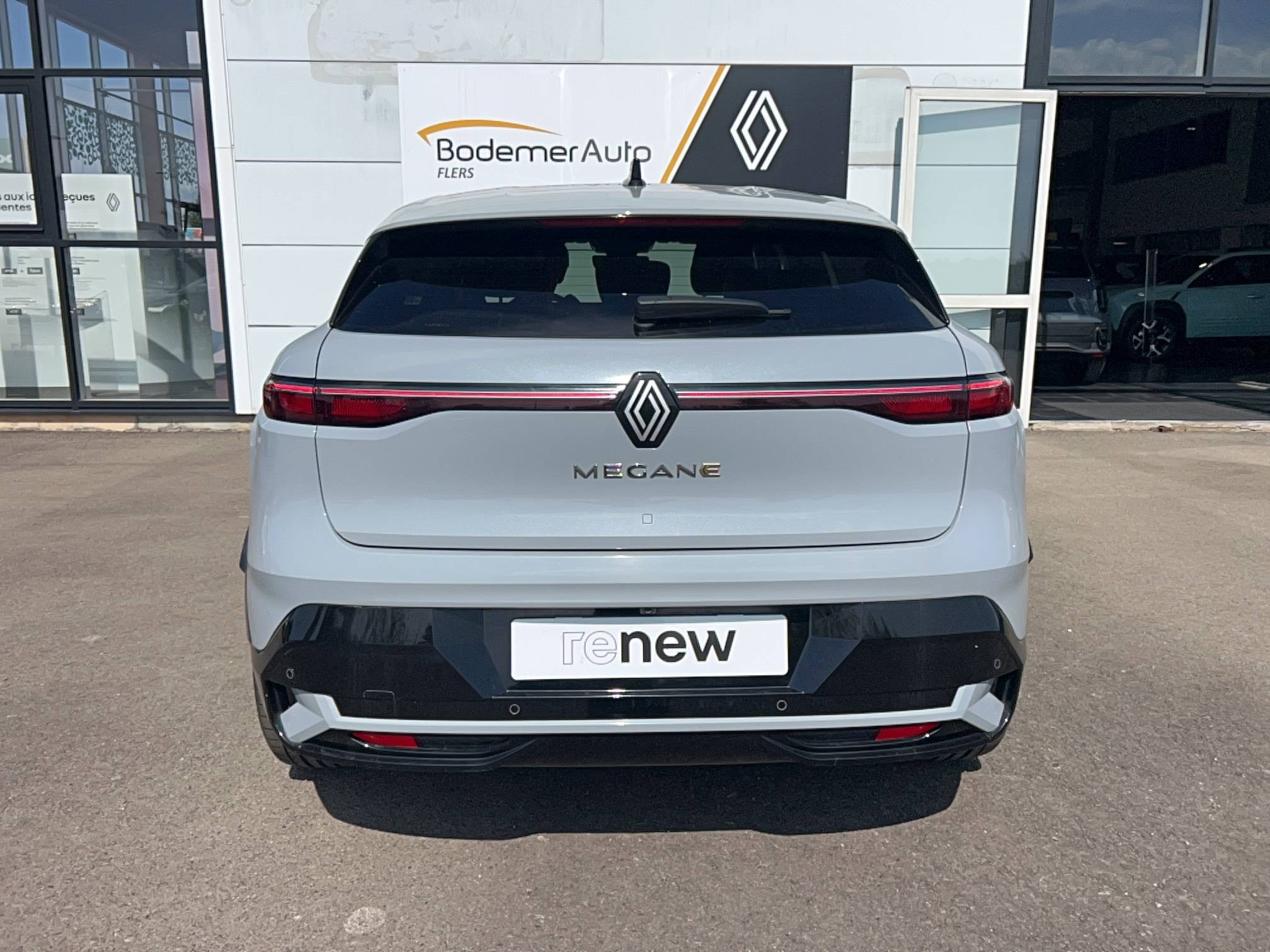 Vente en ligne Renault Megane E-Tech  EV60 220 ch super charge au prix de 22 980 €