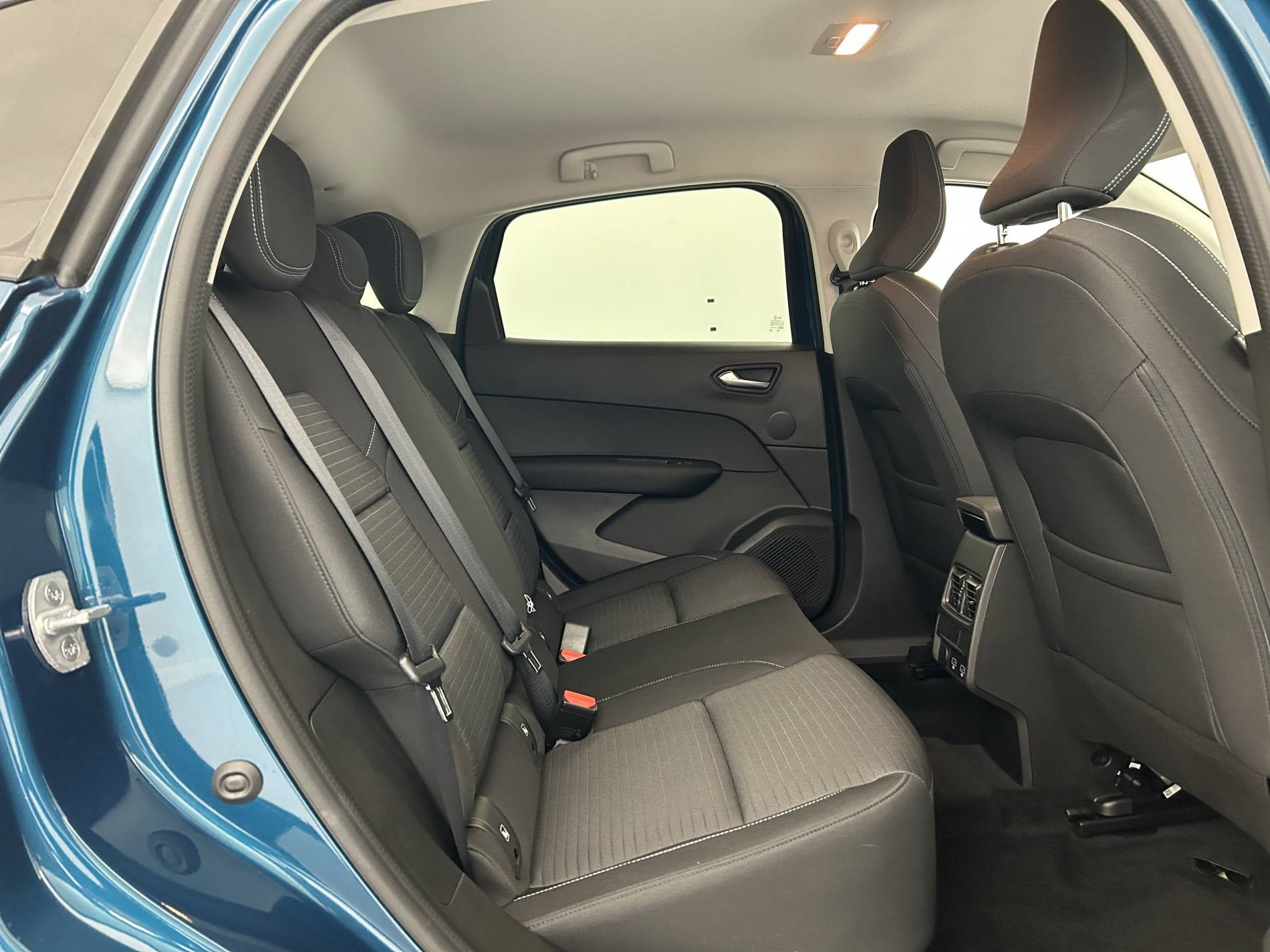 Vente en ligne Renault Arkana  mild hybrid 140 EDC FAP - 22 au prix de 19 890 €