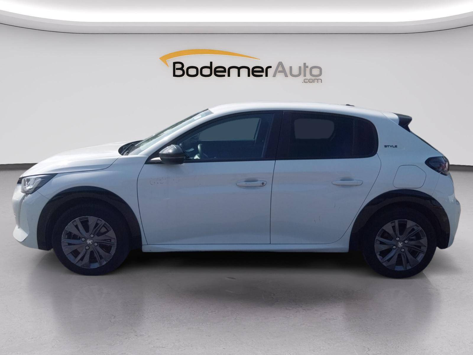 Vente en ligne Peugeot E-208  50 kWh 136ch au prix de 17 890 €