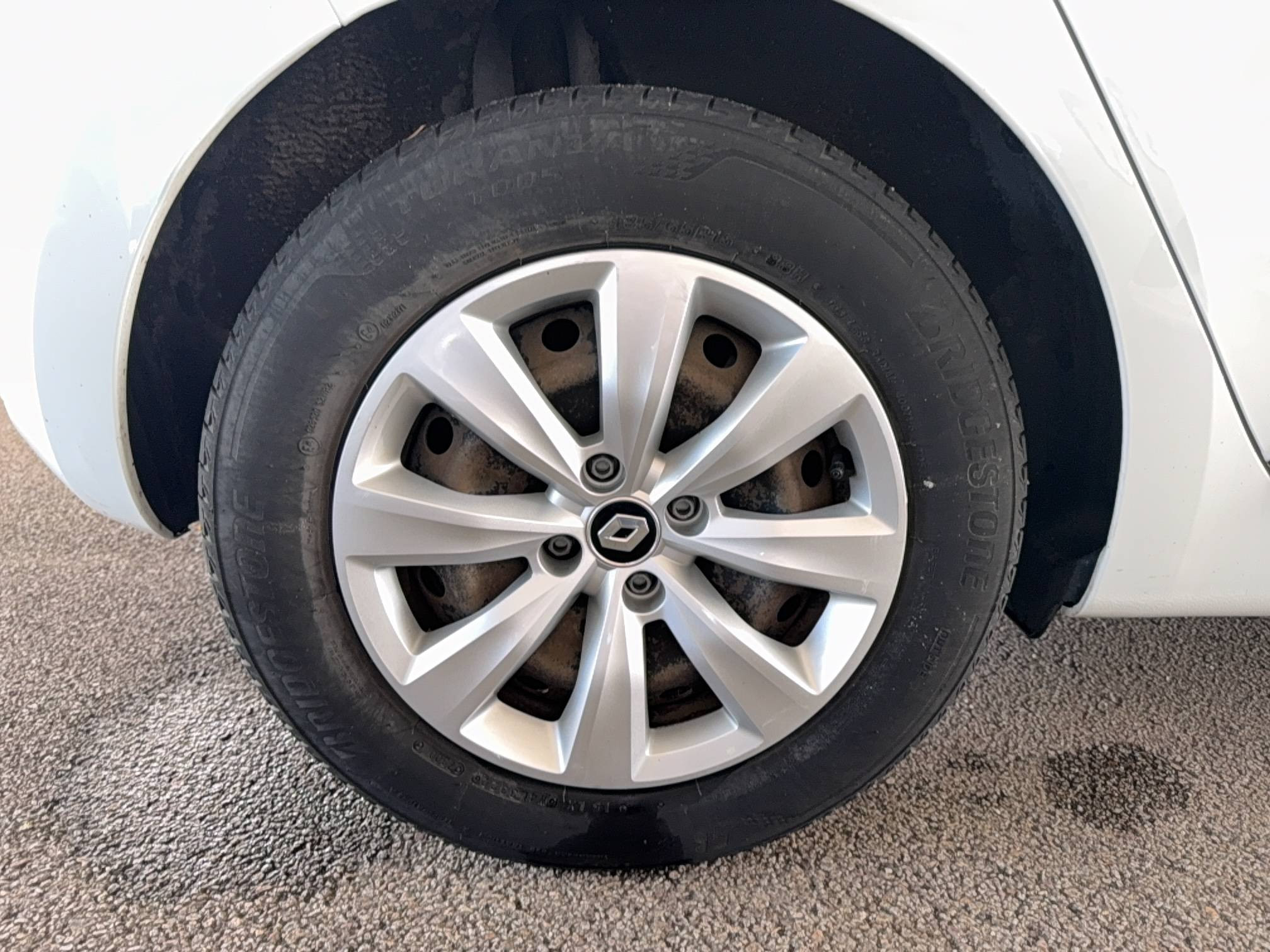 Vente en ligne Renault Clio 5 Clio SCe 65 au prix de 11 490 €