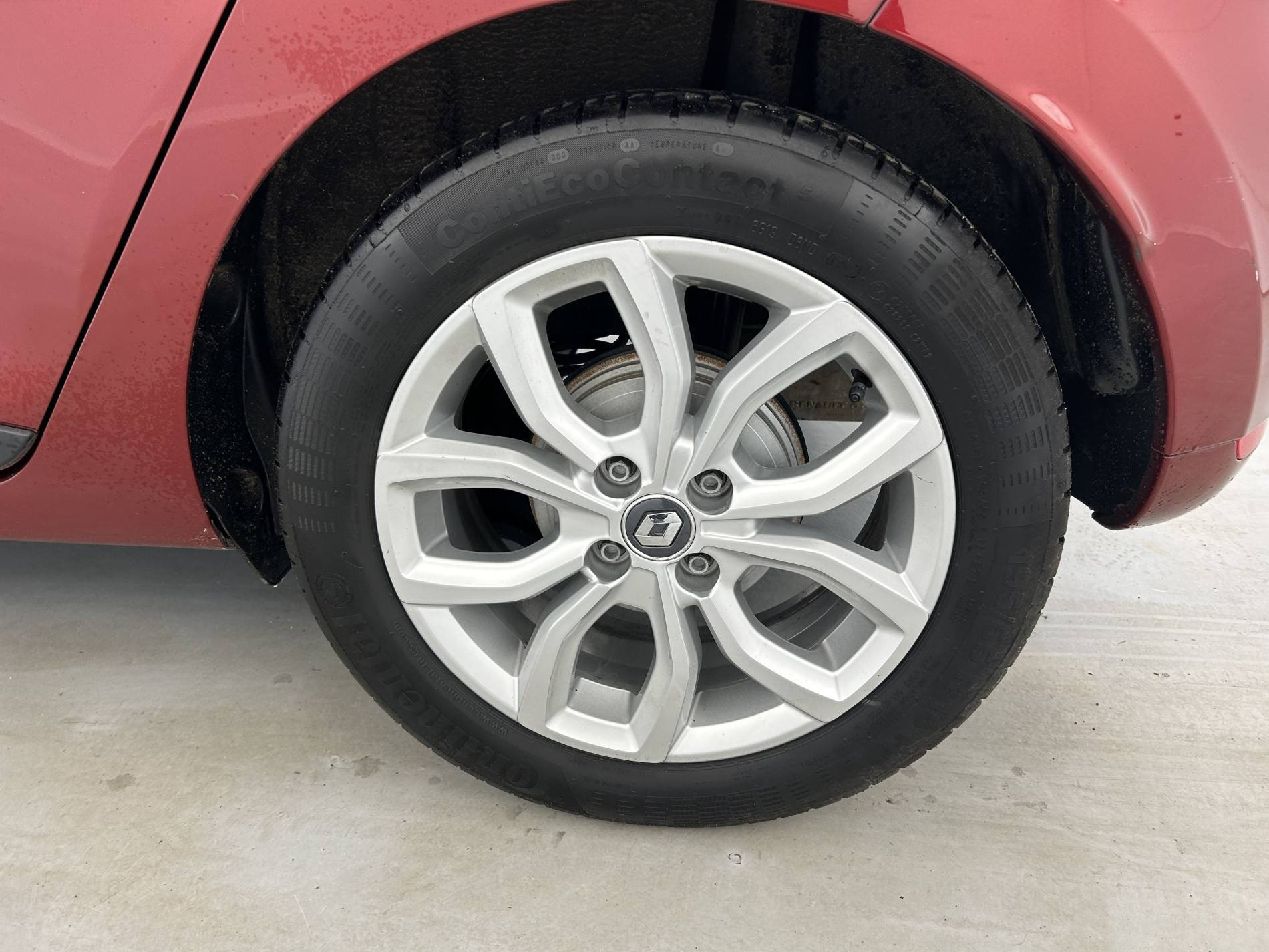 Vente en ligne Renault Clio 4 Clio TCe 90 au prix de 11 990 €