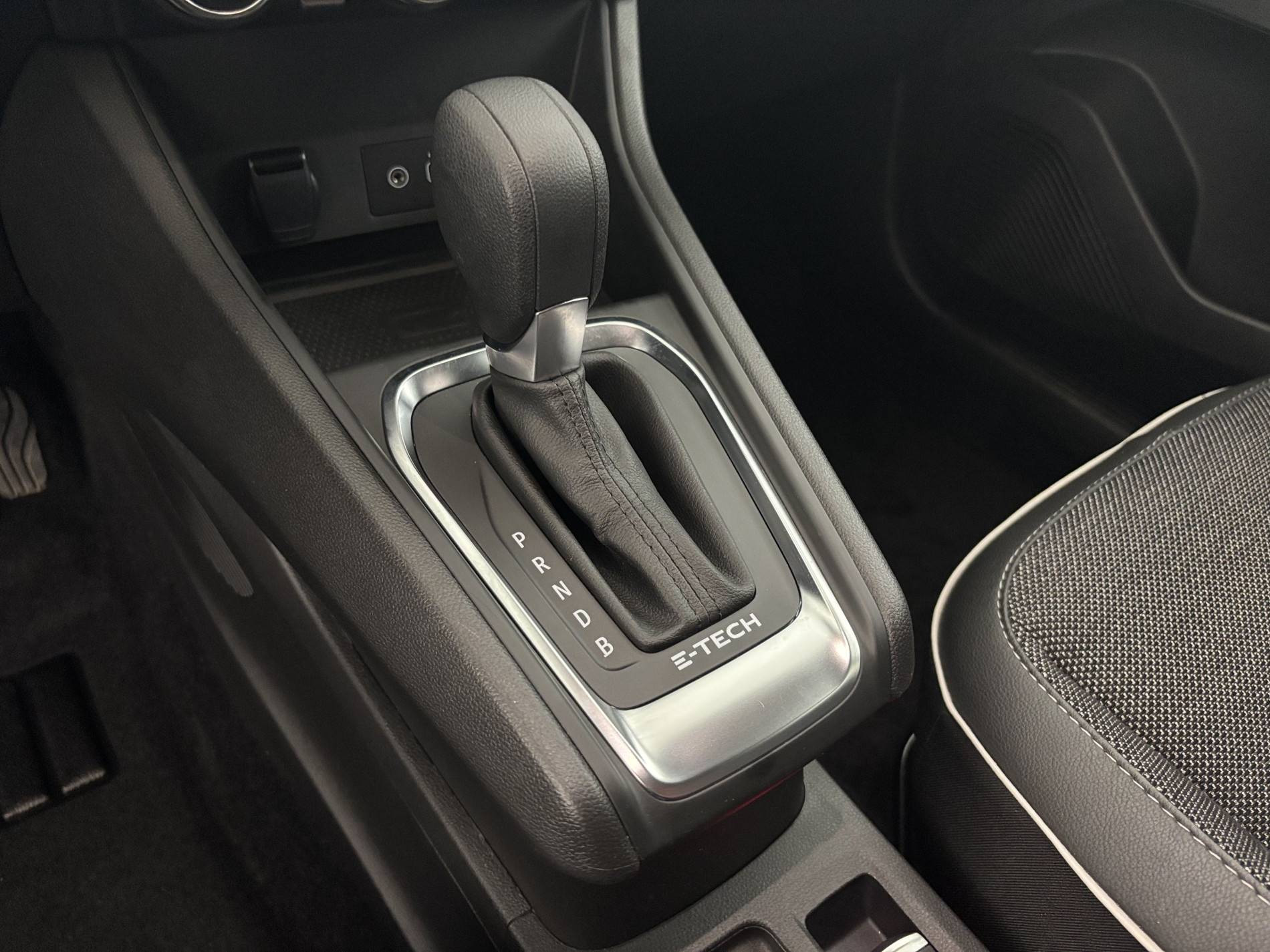 Vente en ligne Renault Captur  E-Tech full hybrid 145 au prix de 19 690 €