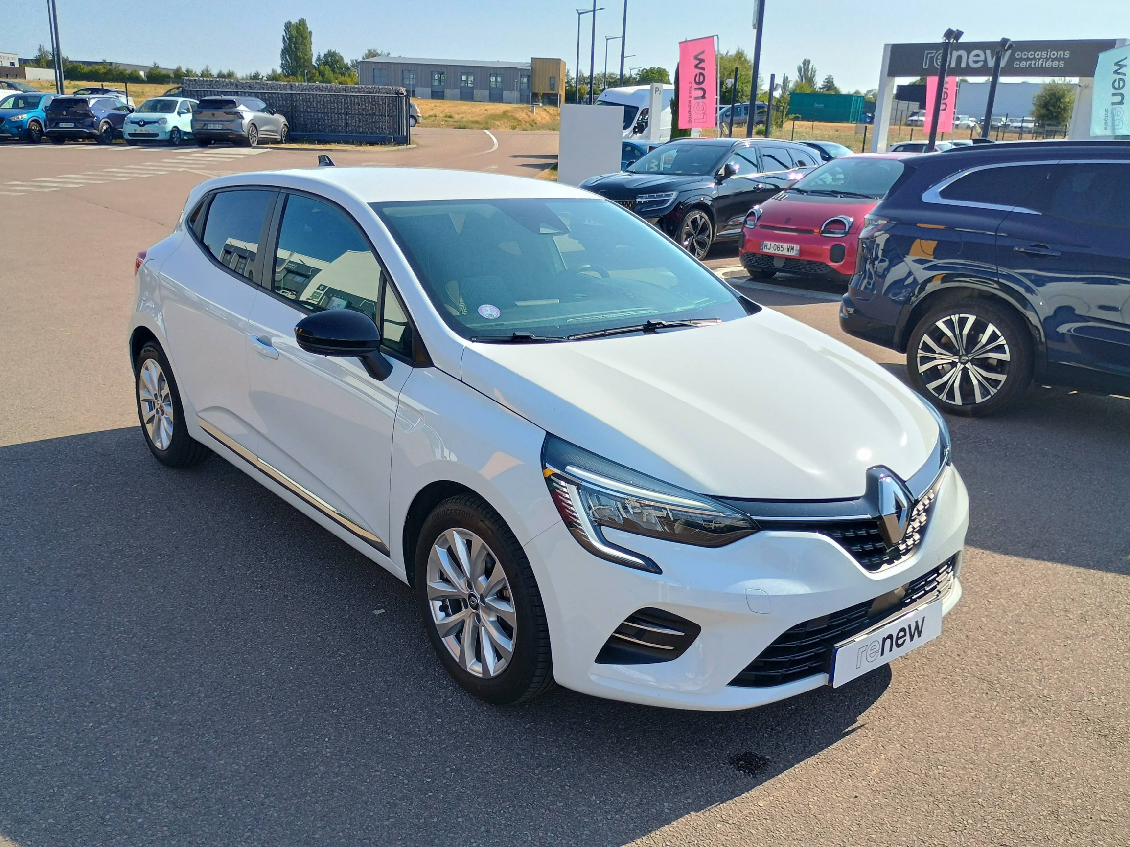 Vente en ligne Renault Clio 5 Clio TCe 90 au prix de 14 990 €