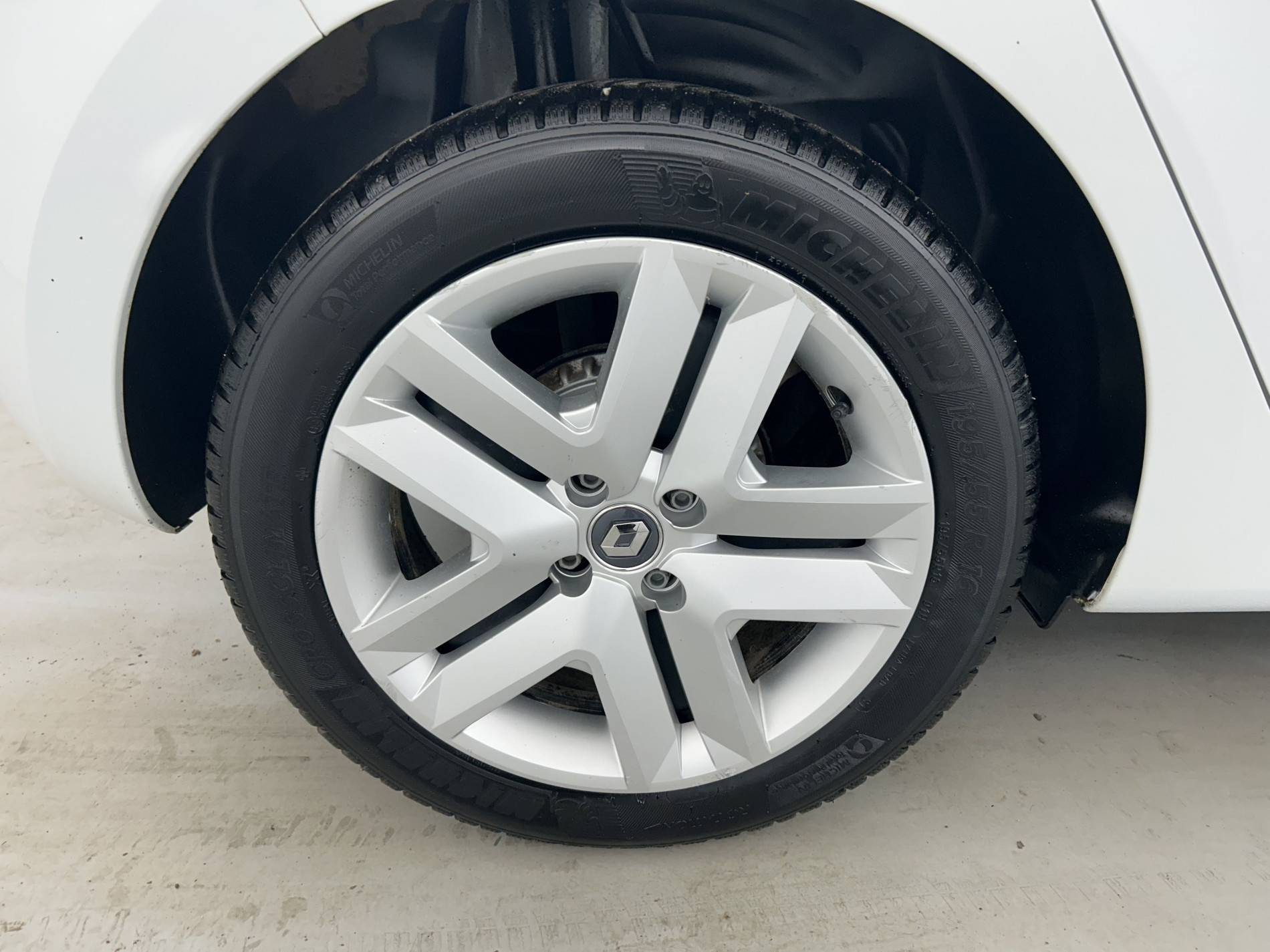 Vente en ligne Renault Clio 5 Clio SCe 65 - 21N au prix de 10 890 €
