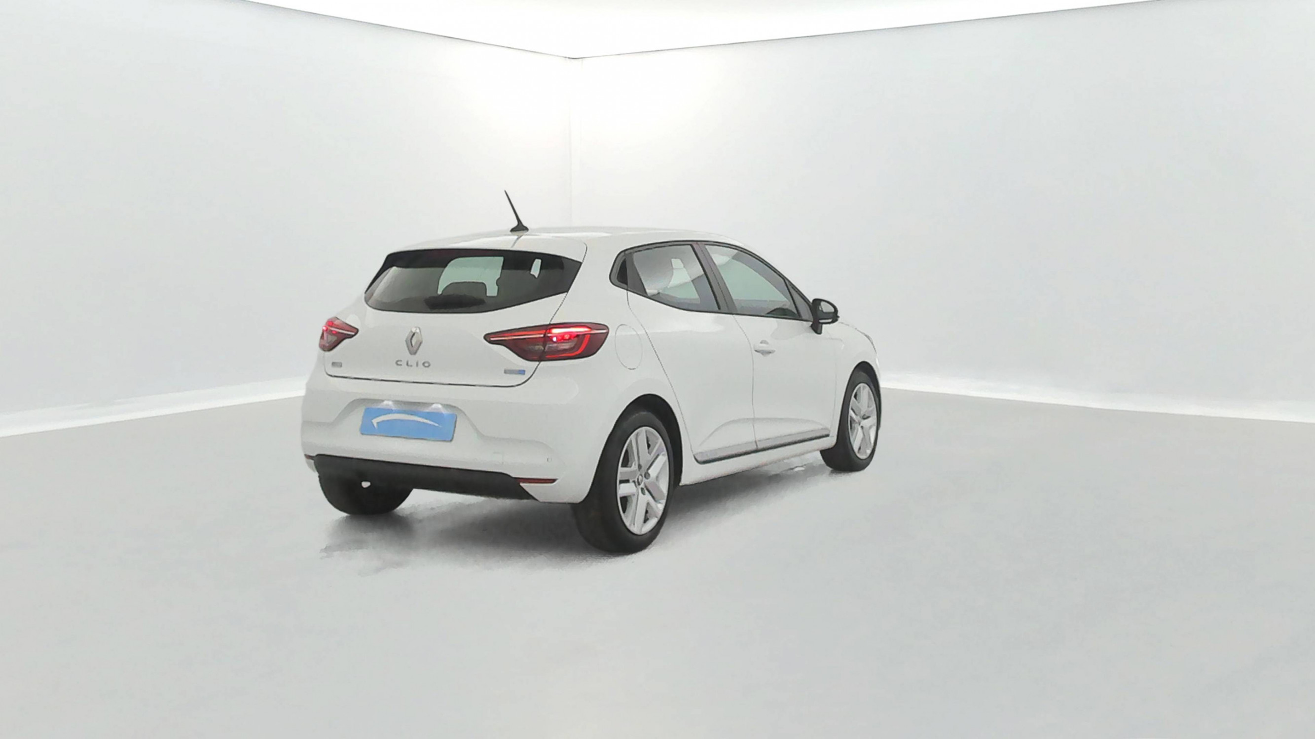 Vente en ligne Renault Clio 5 Clio E-Tech 140 - 21N au prix de 13 991 €