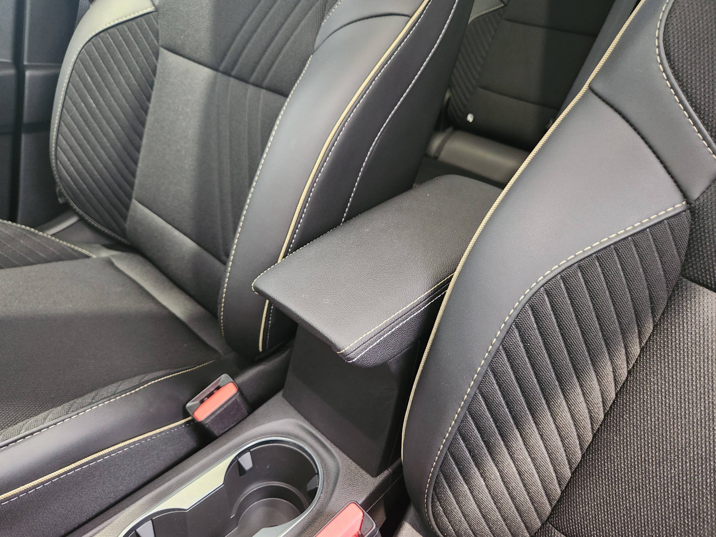 Vente en ligne Renault Symbioz  E-Tech full hybrid 145 au prix de 31 390 €