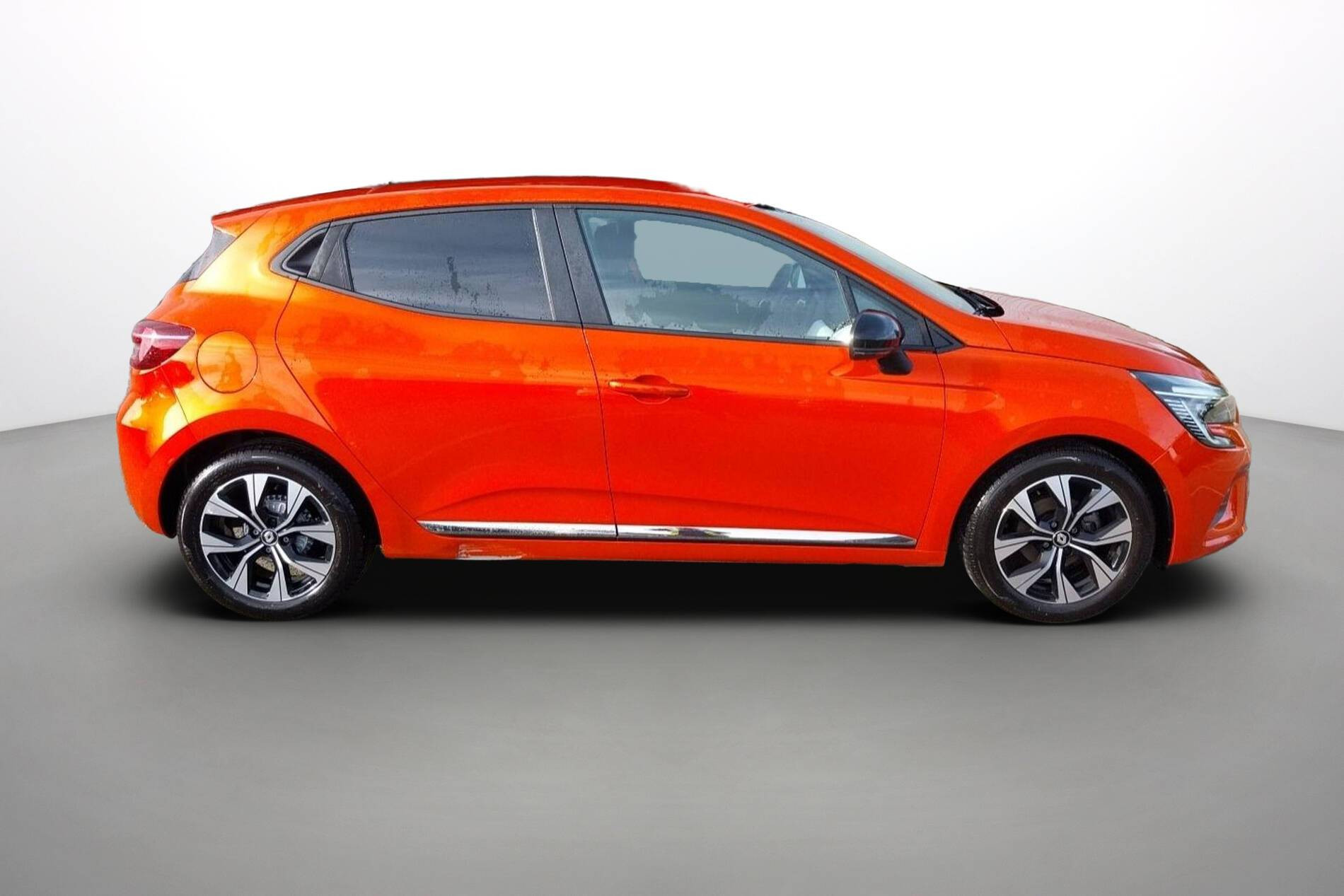 Vente en ligne Renault Clio 5 Clio SCe 65 au prix de 13 590 €