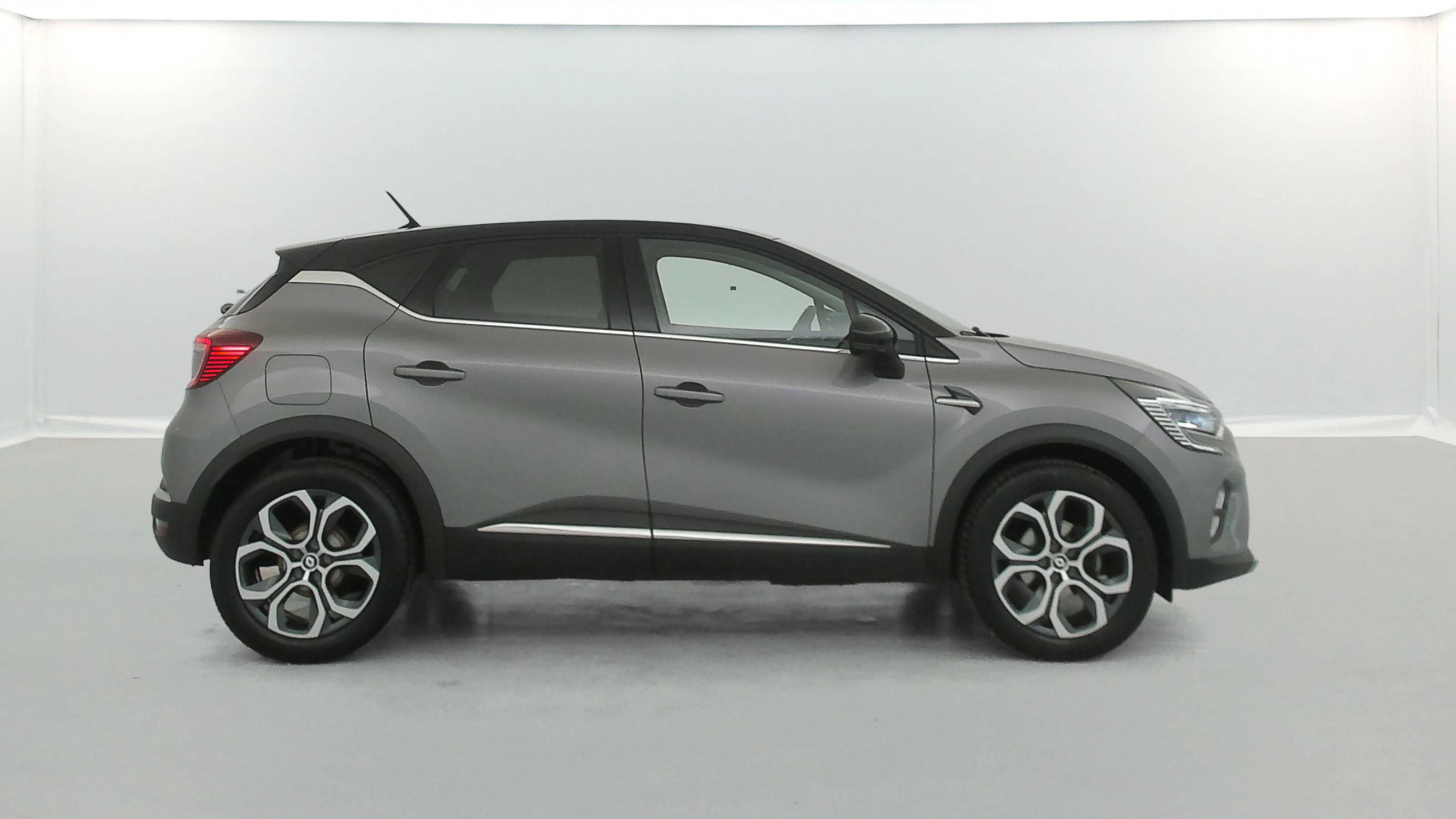 Vente en ligne Renault Captur  TCe 90 - 21 au prix de 16 990 €