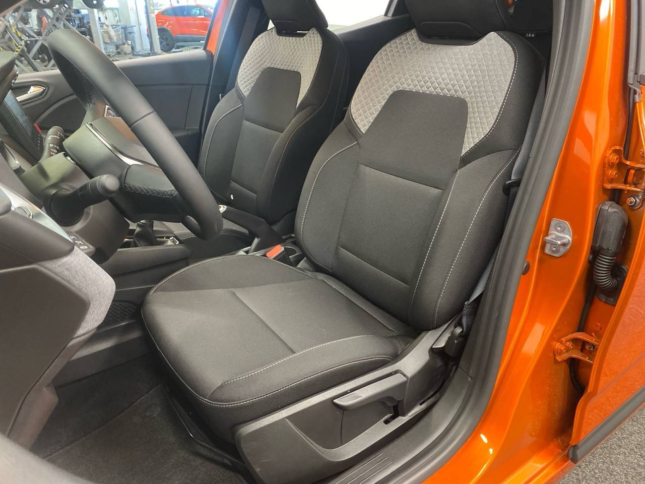 Vente en ligne Renault Clio 5 Clio Blue dCi 100 ch au prix de 18 990 €