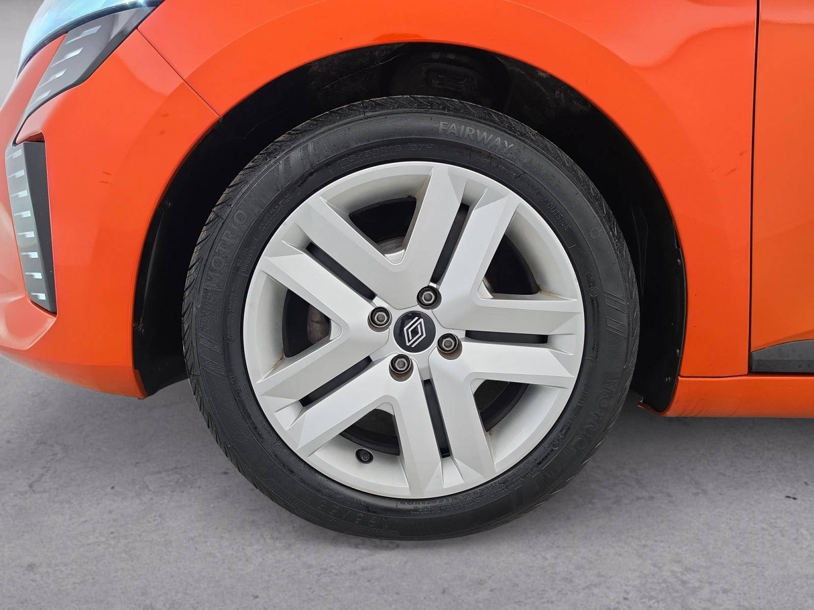 Vente en ligne Renault Clio 5 Clio TCe 90 au prix de 15 490 €