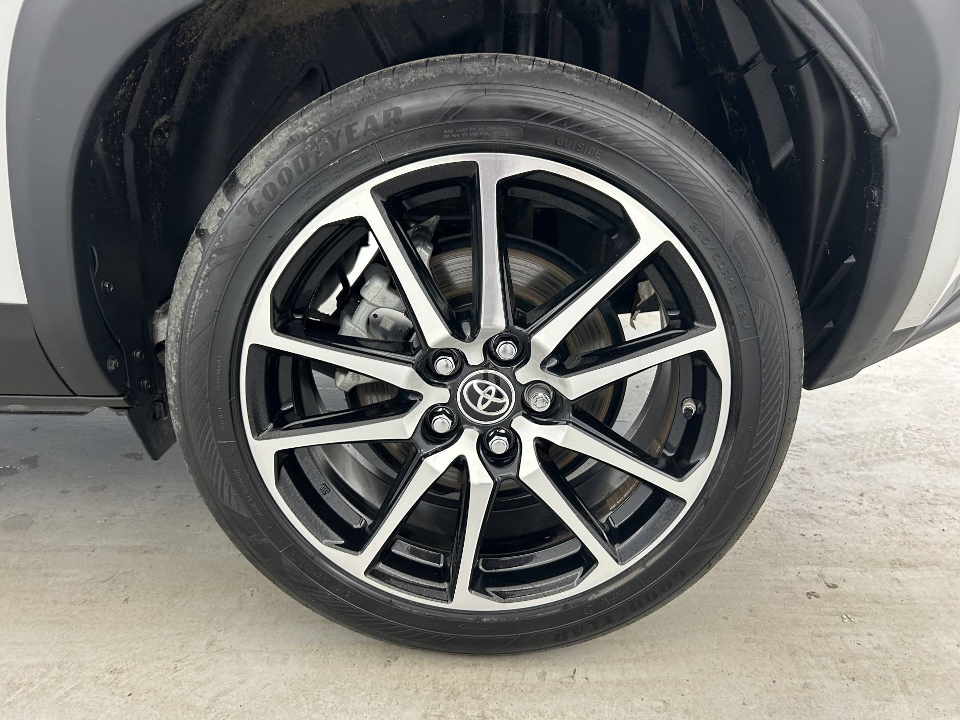 Vente en ligne Toyota Yaris Cross  116h 2WD au prix de 23 490 €