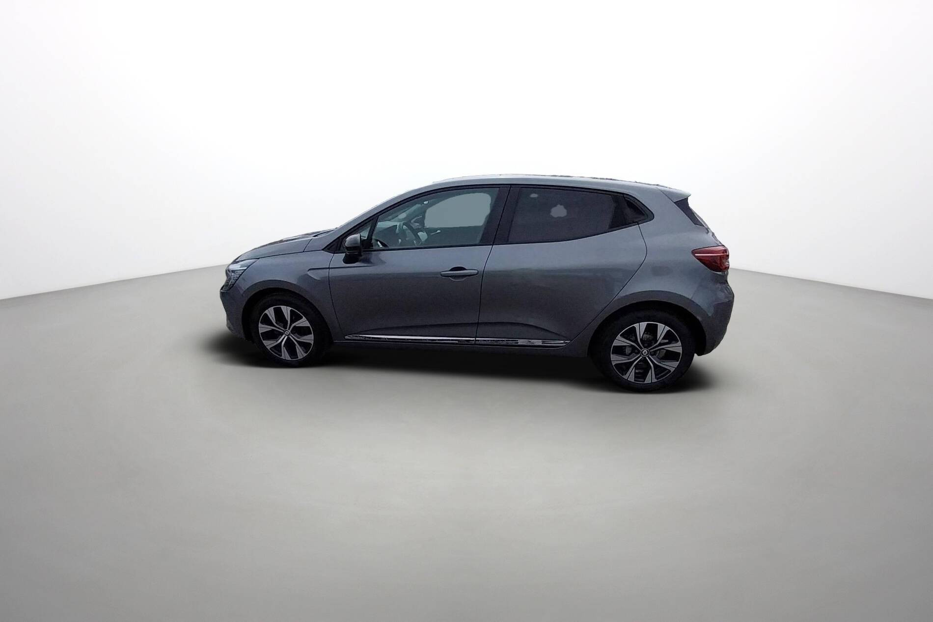 Vente en ligne Renault Clio 5 Clio TCe 90 au prix de 14 690 €