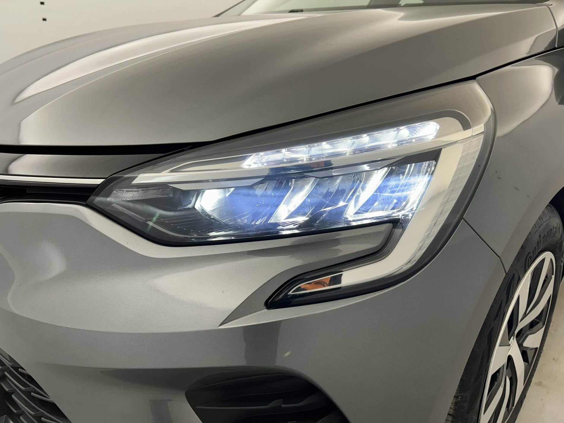 Vente en ligne Renault Clio 5 Clio TCe 90 au prix de 14 490 €