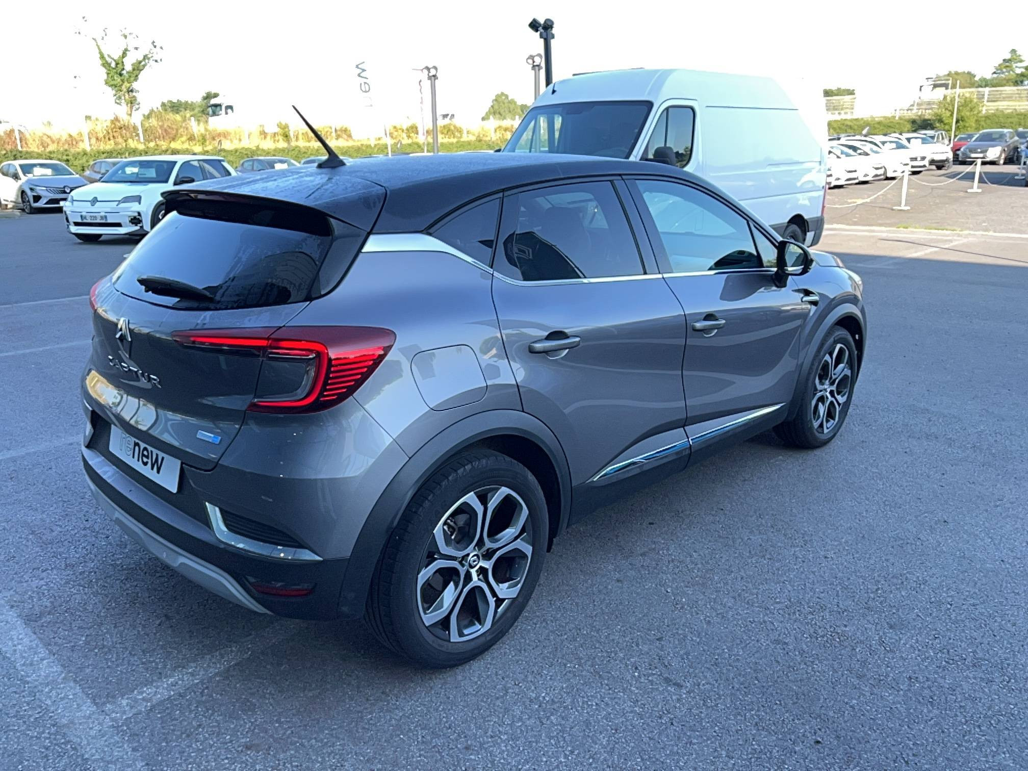 Vente en ligne Renault Captur  E-Tech 145 - 21 au prix de 17 990 €