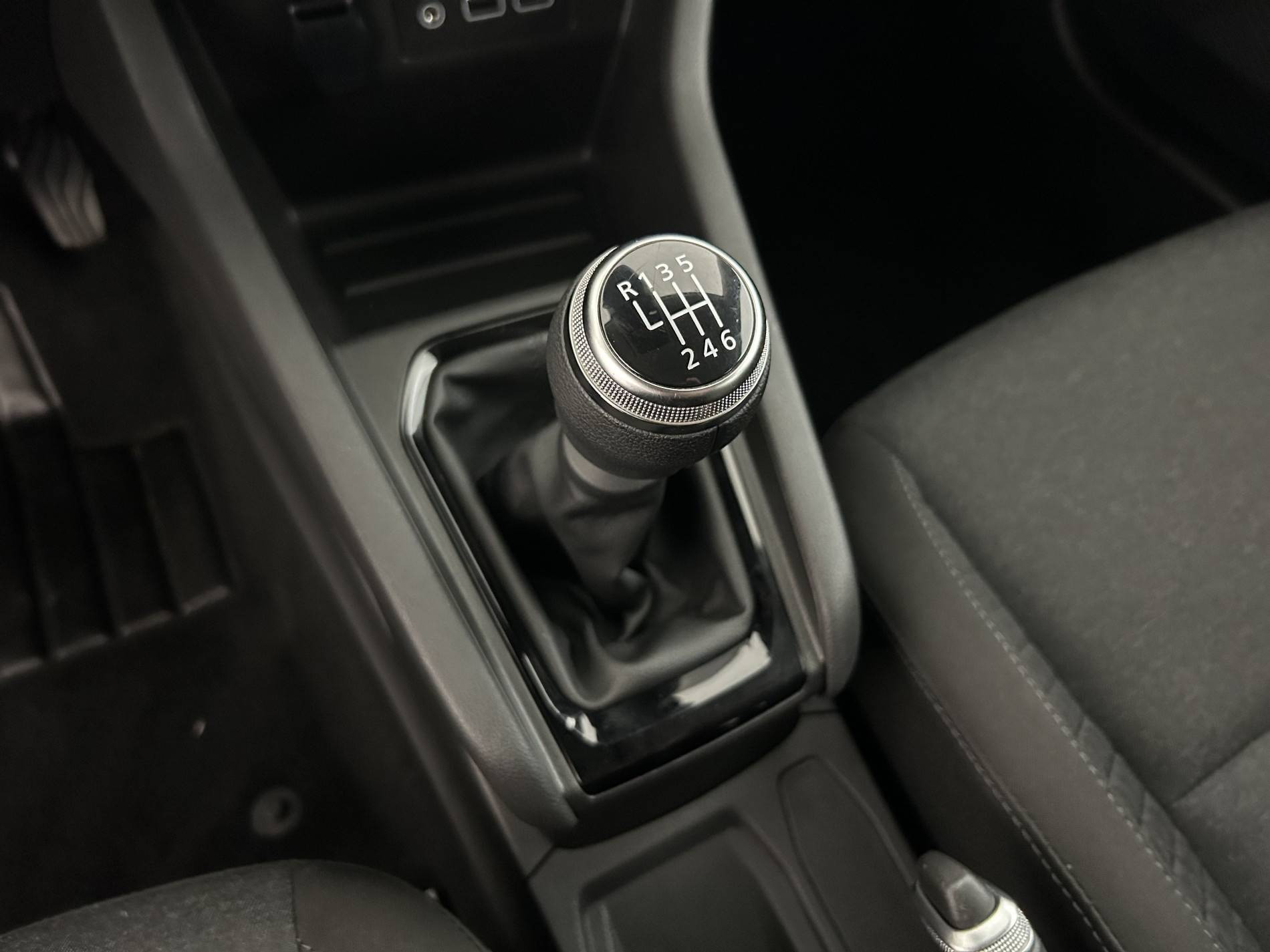 Vente en ligne Renault Clio 5 Clio TCe 90 au prix de 14 990 €