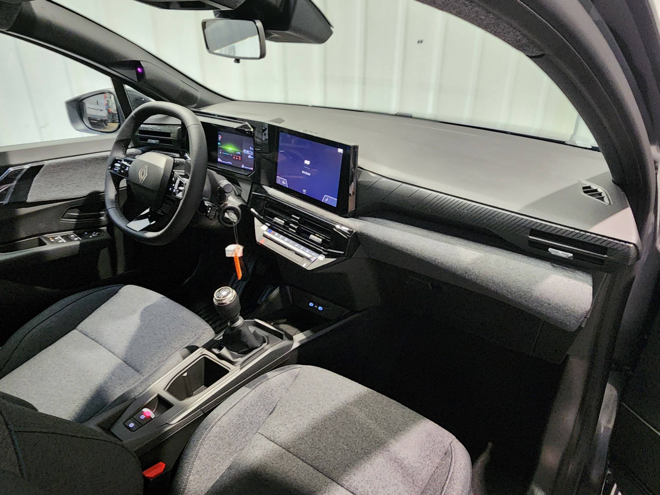 Vente en ligne Renault Clio 6 Clio TCe 115 ch au prix de 19 690 €