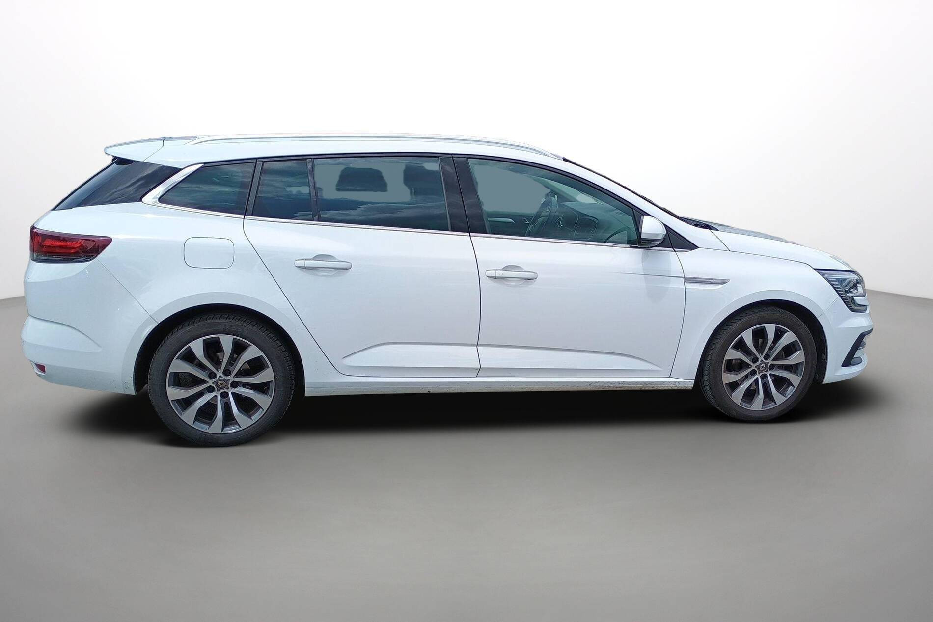 Vente en ligne Renault Megane 4 Estate  Blue dCi 115 EDC au prix de 18 900 €