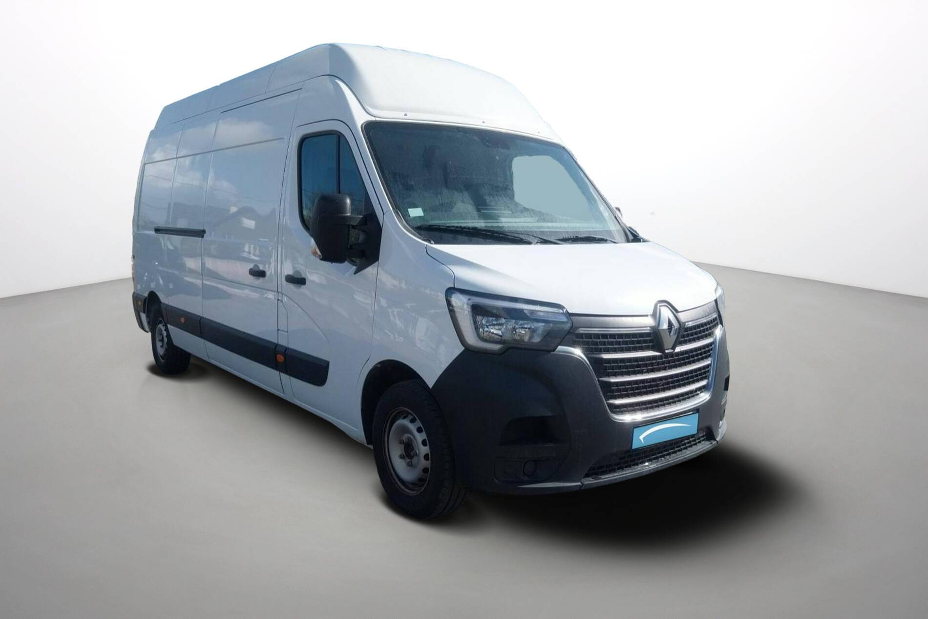 Vente en ligne Renault Master Fourgon MASTER FGN TRAC F3500 L3H3 BLUE DCI 135 au prix de 28 790 €