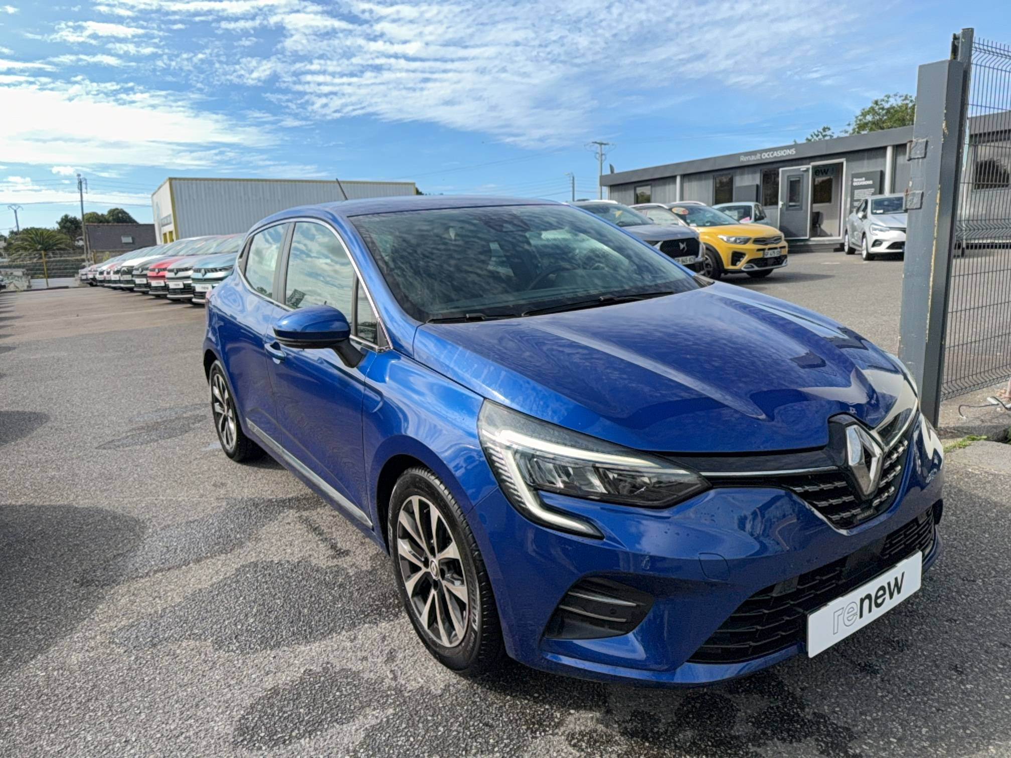 Vente en ligne Renault Clio 5 Clio TCe 100 GPL - 21N au prix de 12 390 €