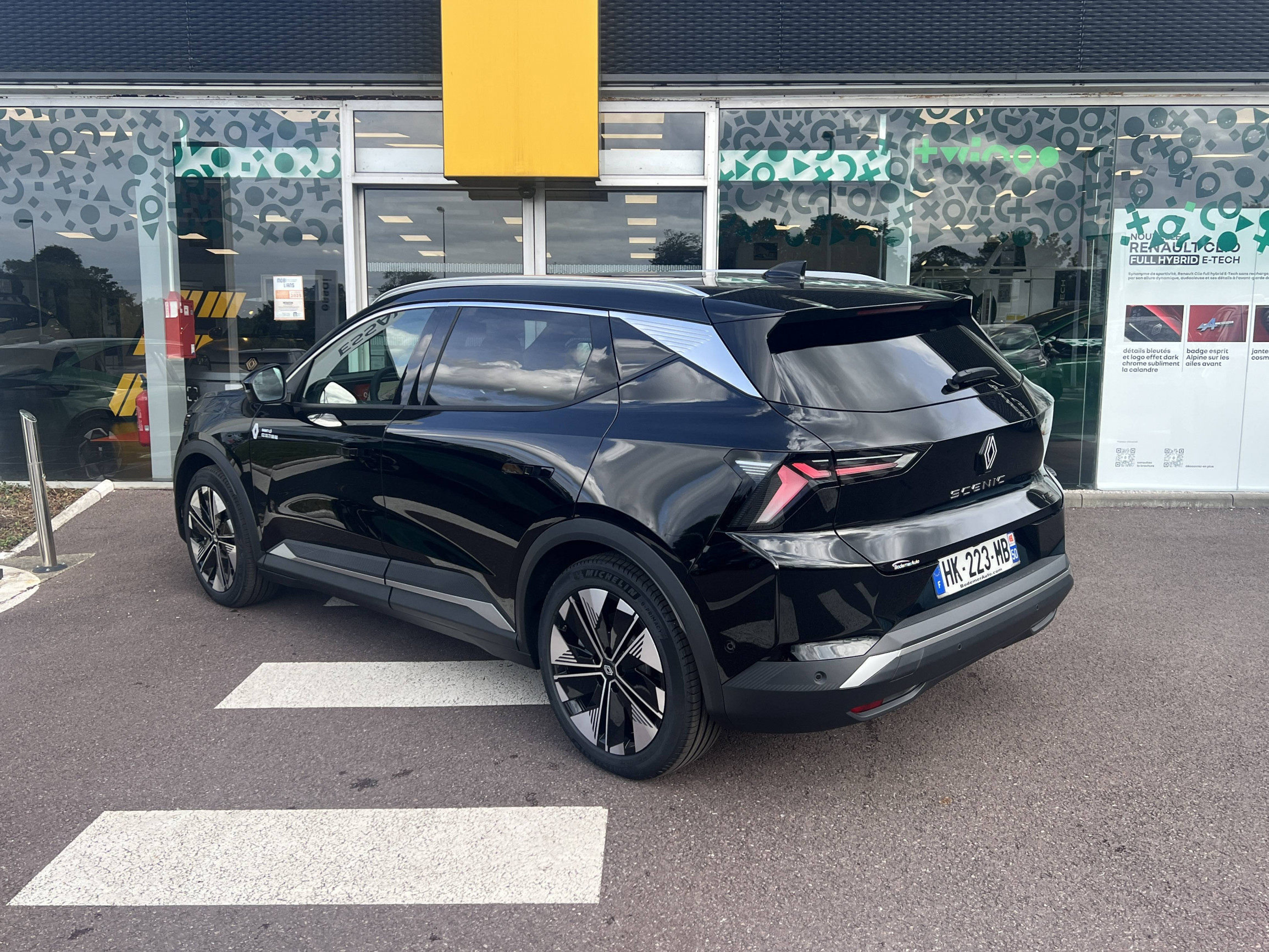 Vente en ligne Renault Scenic E-Tech Scenic E-Tech électrique 220 ch grande autonomie au prix de 50 490 €