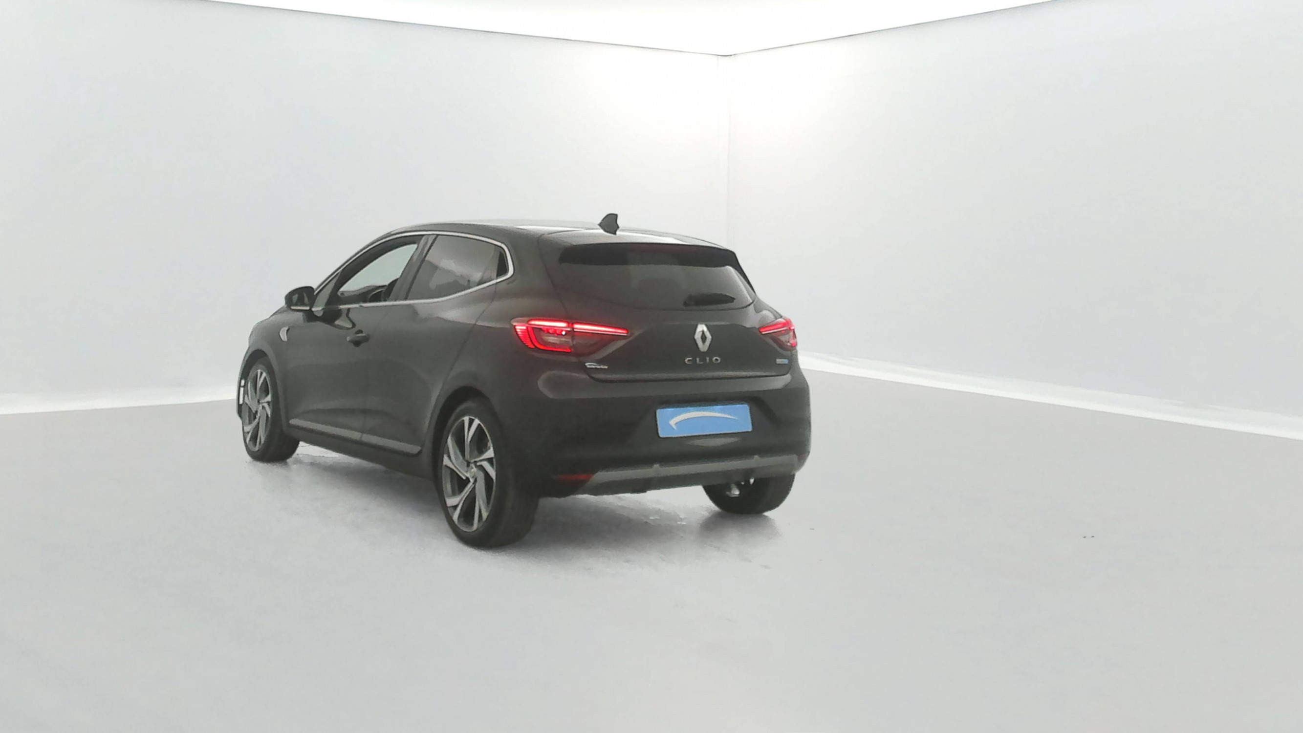 Vente en ligne Renault Clio 5 Clio E-Tech hybride 145 au prix de 17 990 €