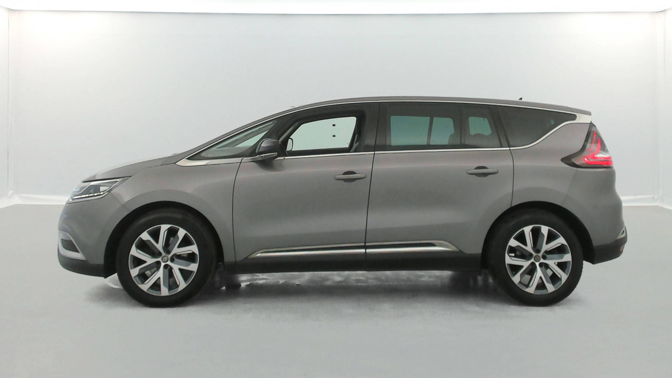 Vente en ligne Renault Espace 5 Espace dCi 160 Energy Twin Turbo au prix de 19 990 €