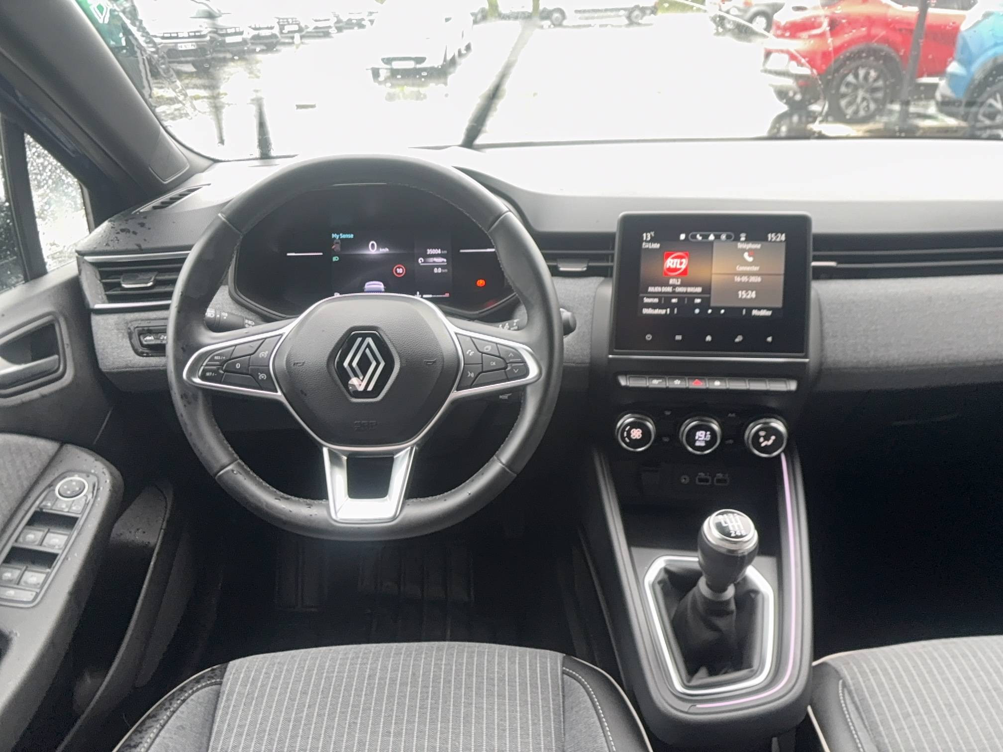 Vente en ligne Renault Clio 5 Clio TCe 90 au prix de 16 500 €