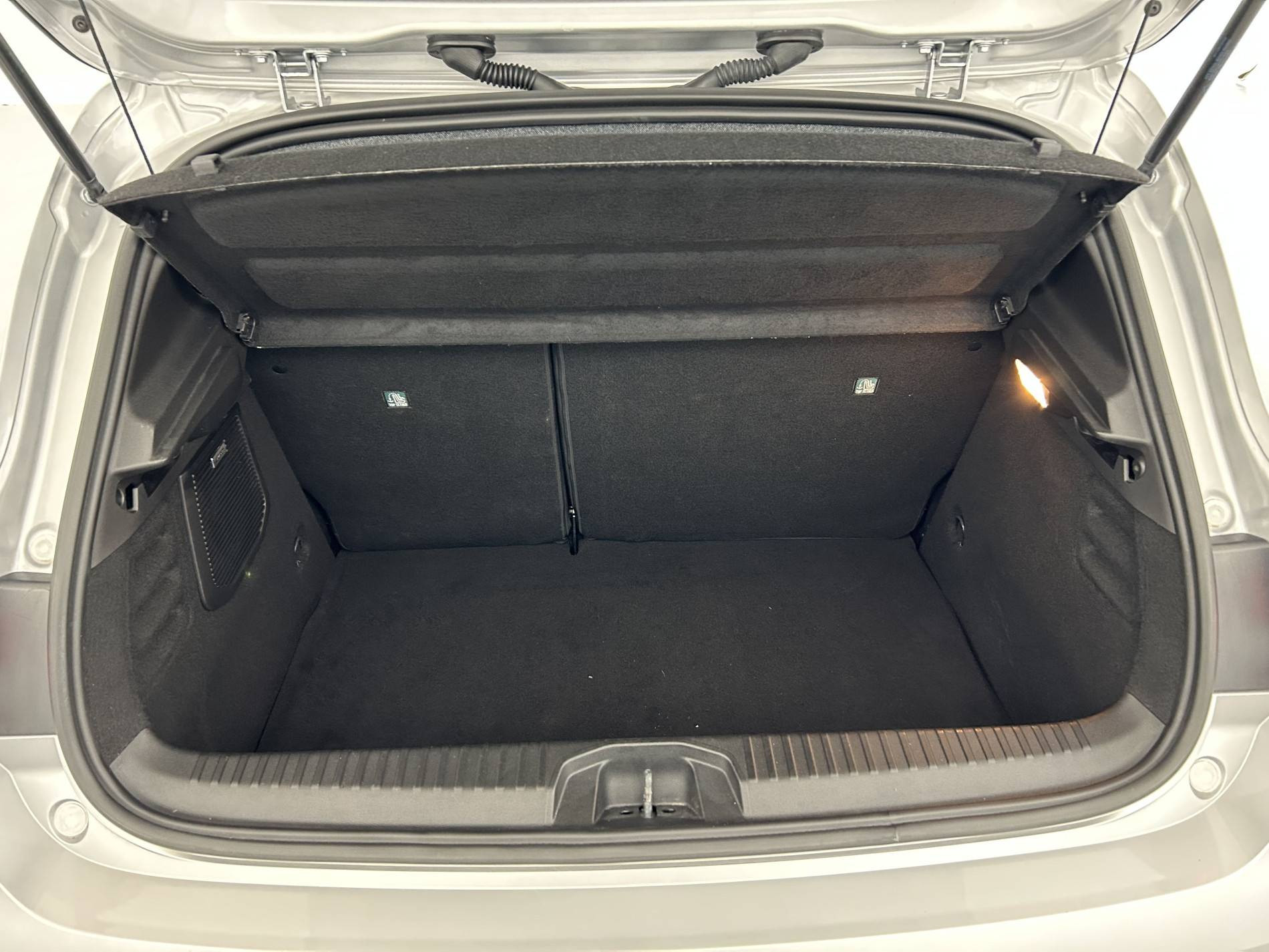 Vente en ligne Renault Clio 5 Clio E-Tech hybride 145 au prix de 17 490 €