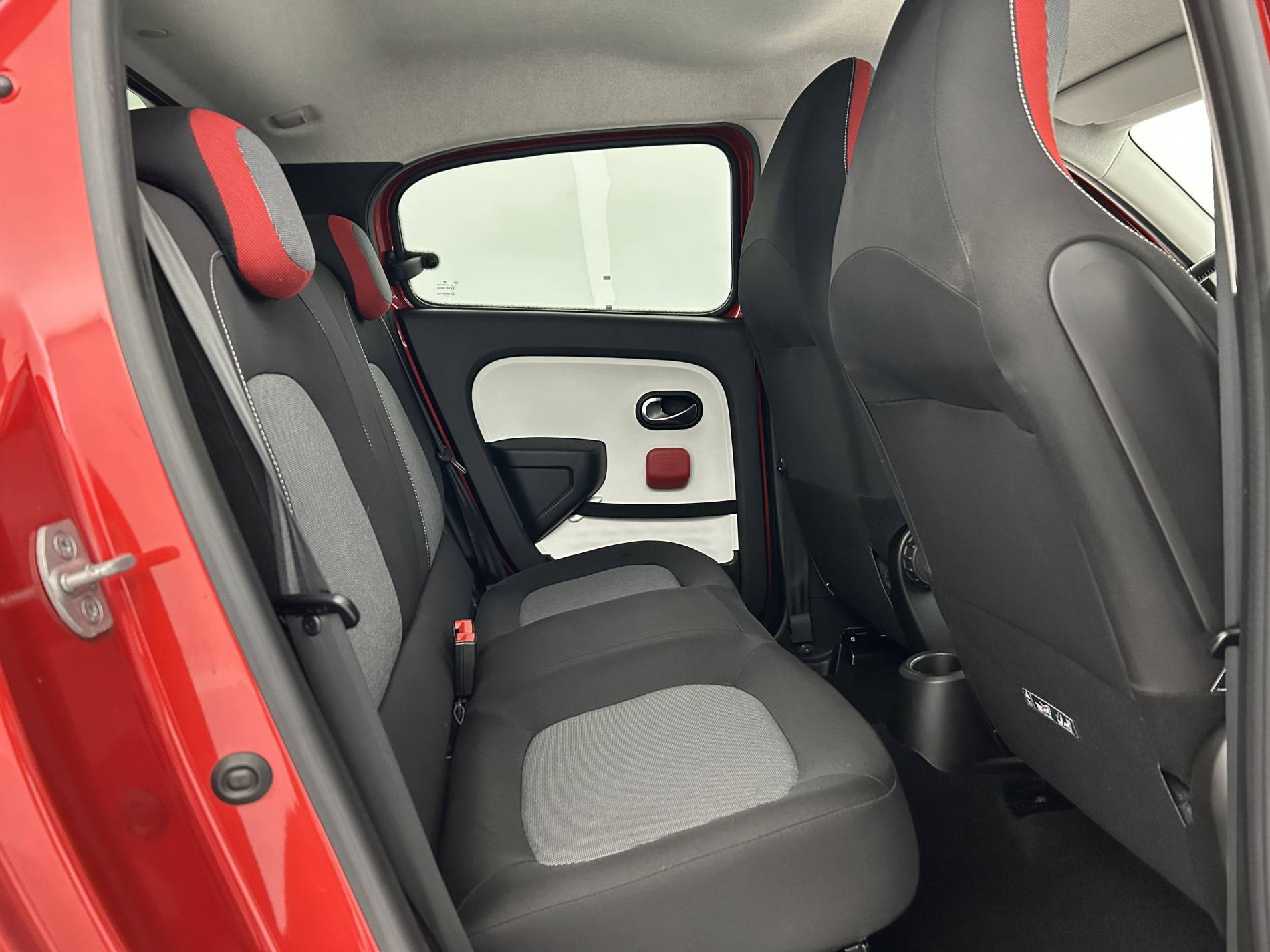 Vente en ligne Renault Twingo 3  0.9 TCe 90 Energy au prix de 9 390 €