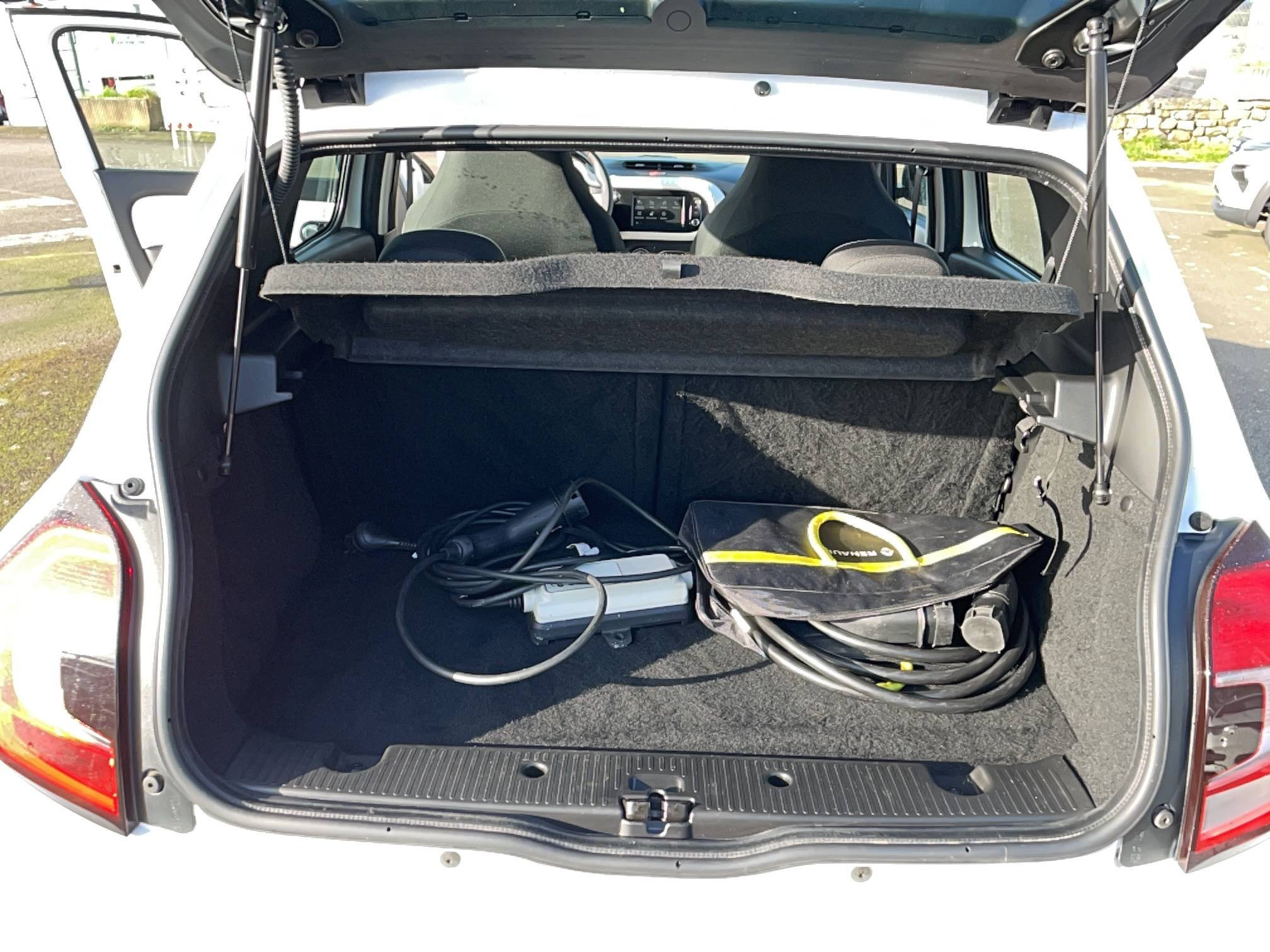 Vente en ligne Renault Twingo Electrique Twingo III E-Tech au prix de 11 490 €