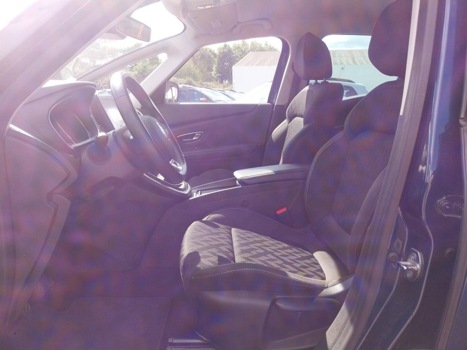 Vente en ligne Renault Scenic 4 Scenic TCe 115 FAP au prix de 12 990 €