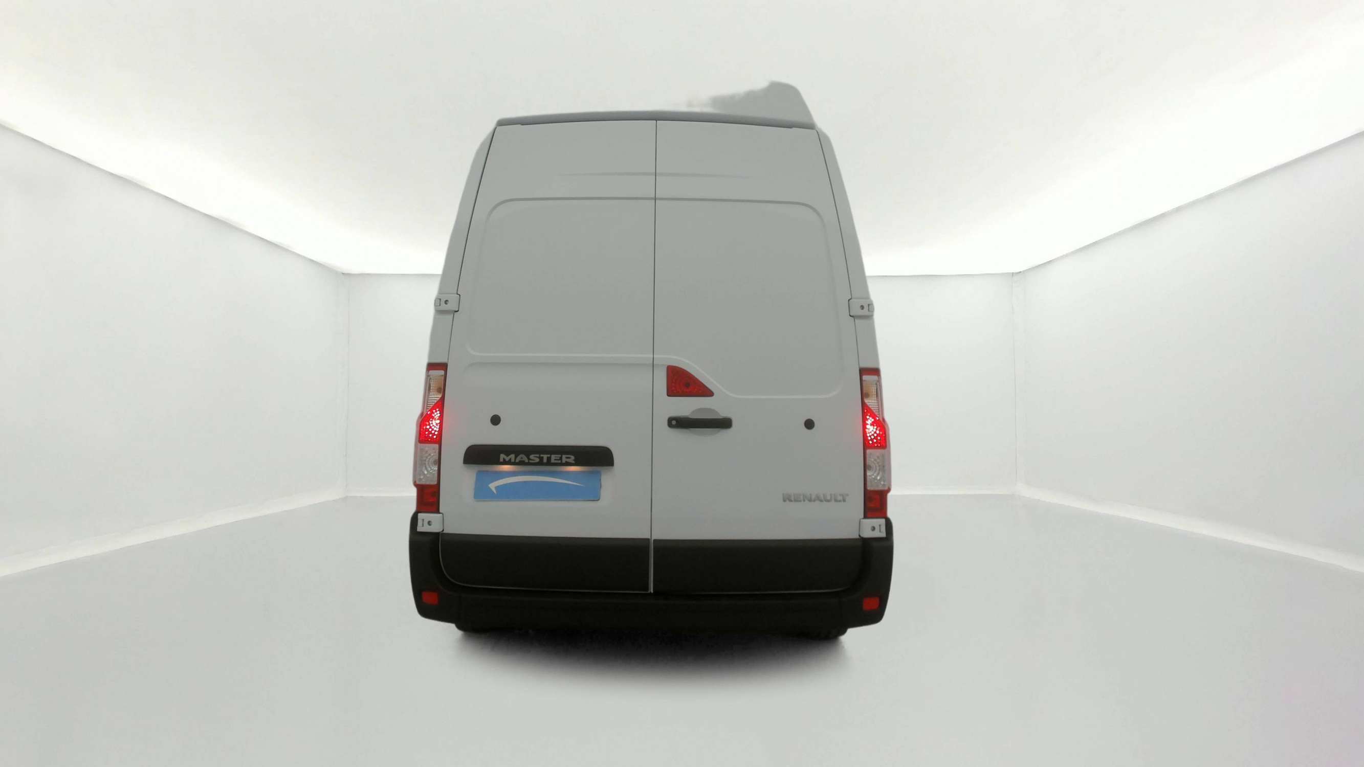 Vente en ligne Renault Master Fourgon MASTER FGN TRAC F3500 L3H3 BLUE DCI 135 au prix de 28 490 €