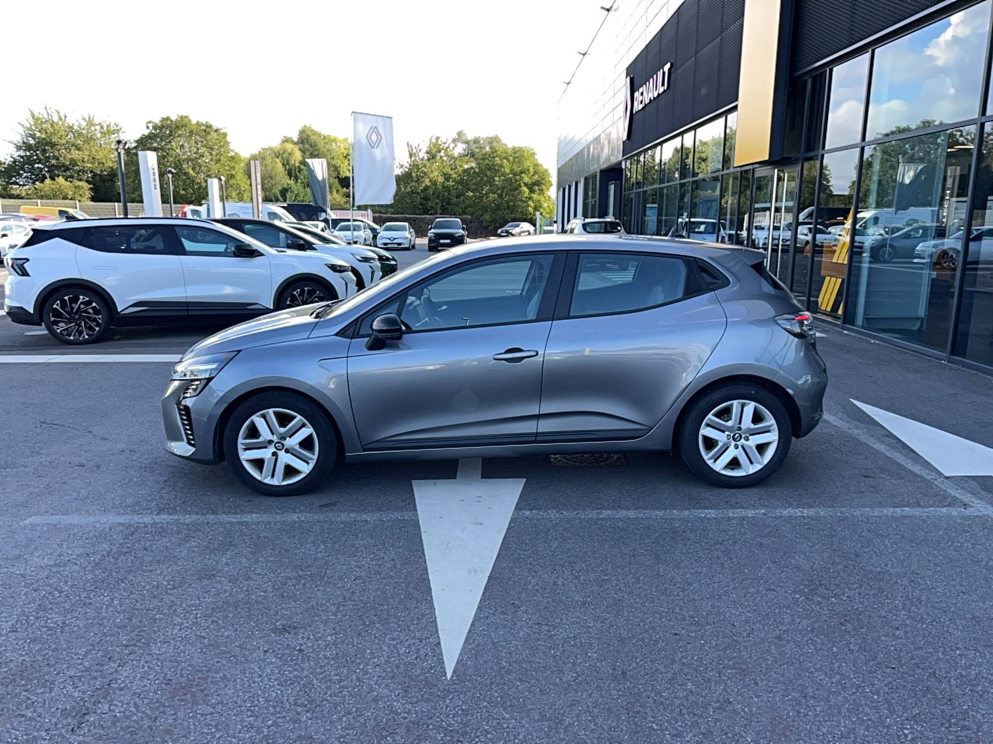 Vente en ligne Renault Clio 5 Clio TCe 90 au prix de 13 990 €