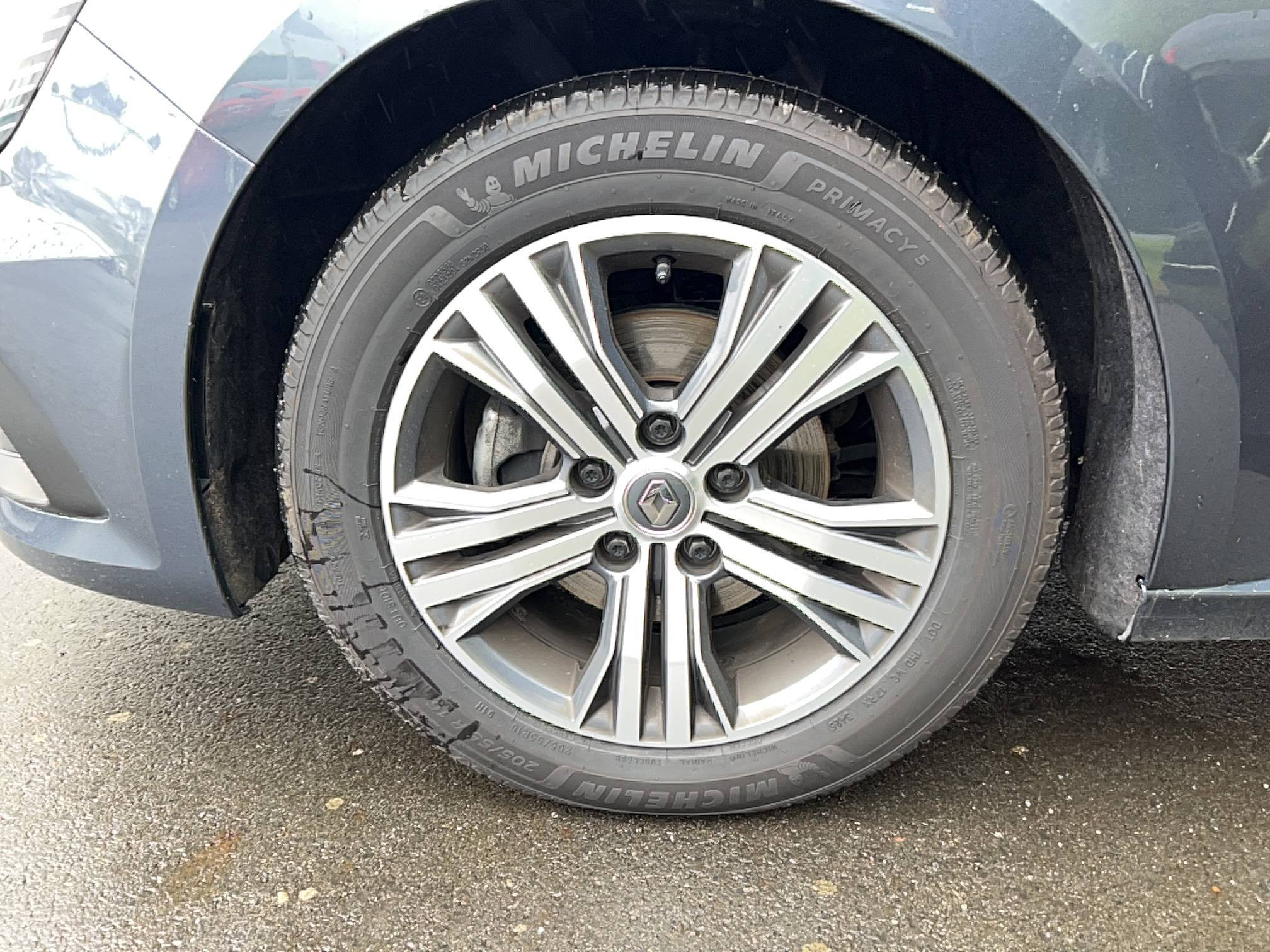 Vente en ligne Renault Megane 4  Blue dCi 115 EDC au prix de 14 590 €