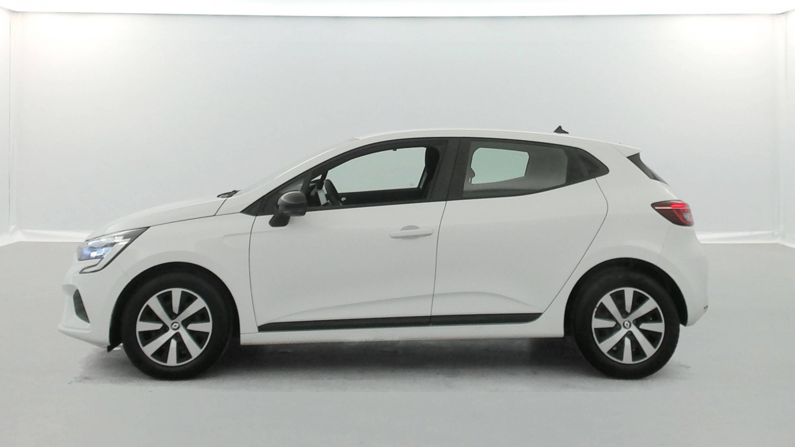 Vente en ligne Renault Clio 5 Clio TCe 90 au prix de 14 290 €