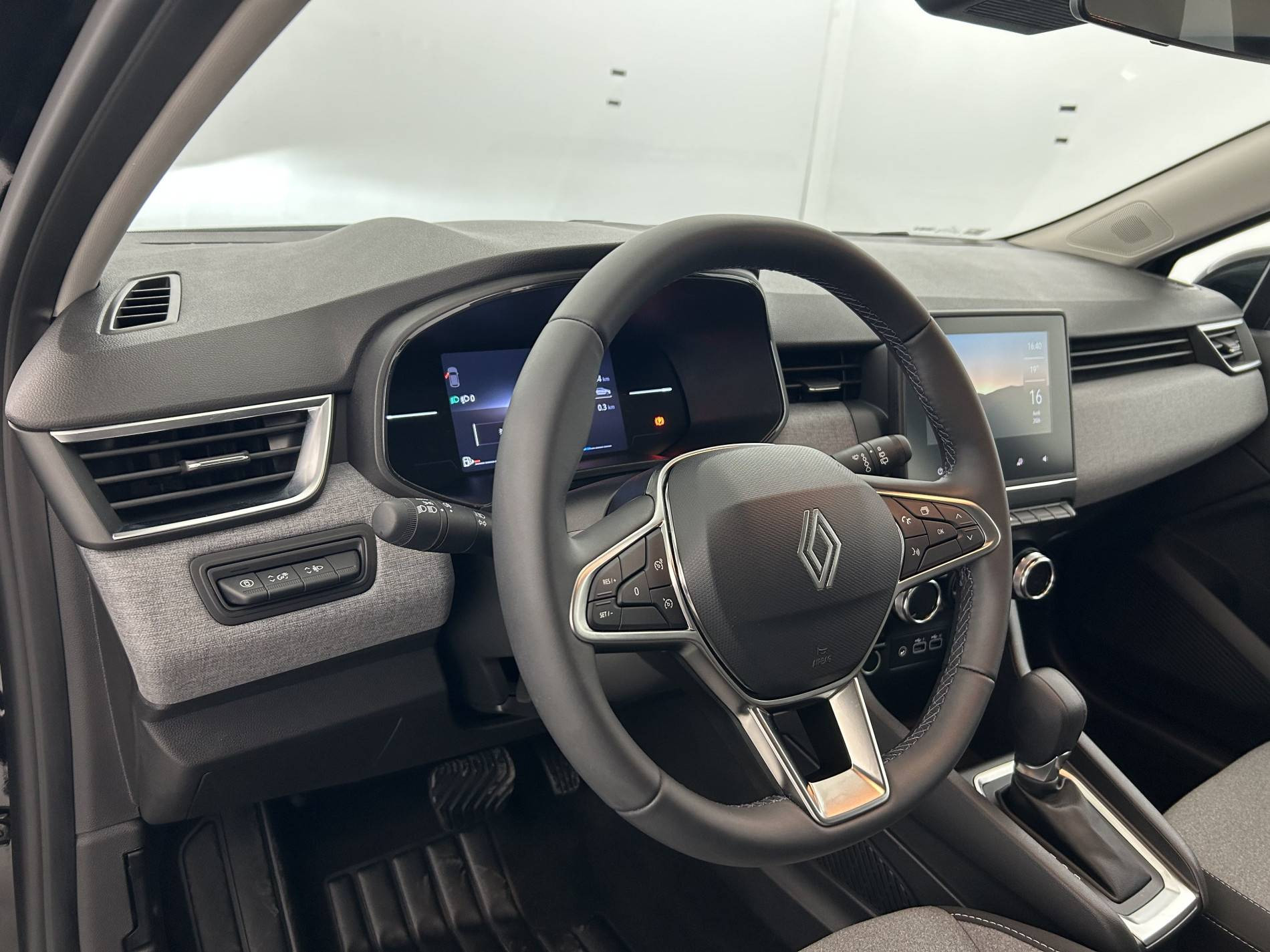 Vente en ligne Renault Clio 5 Clio E-Tech full hybrid 145 ch GSR2 au prix de 19 990 €