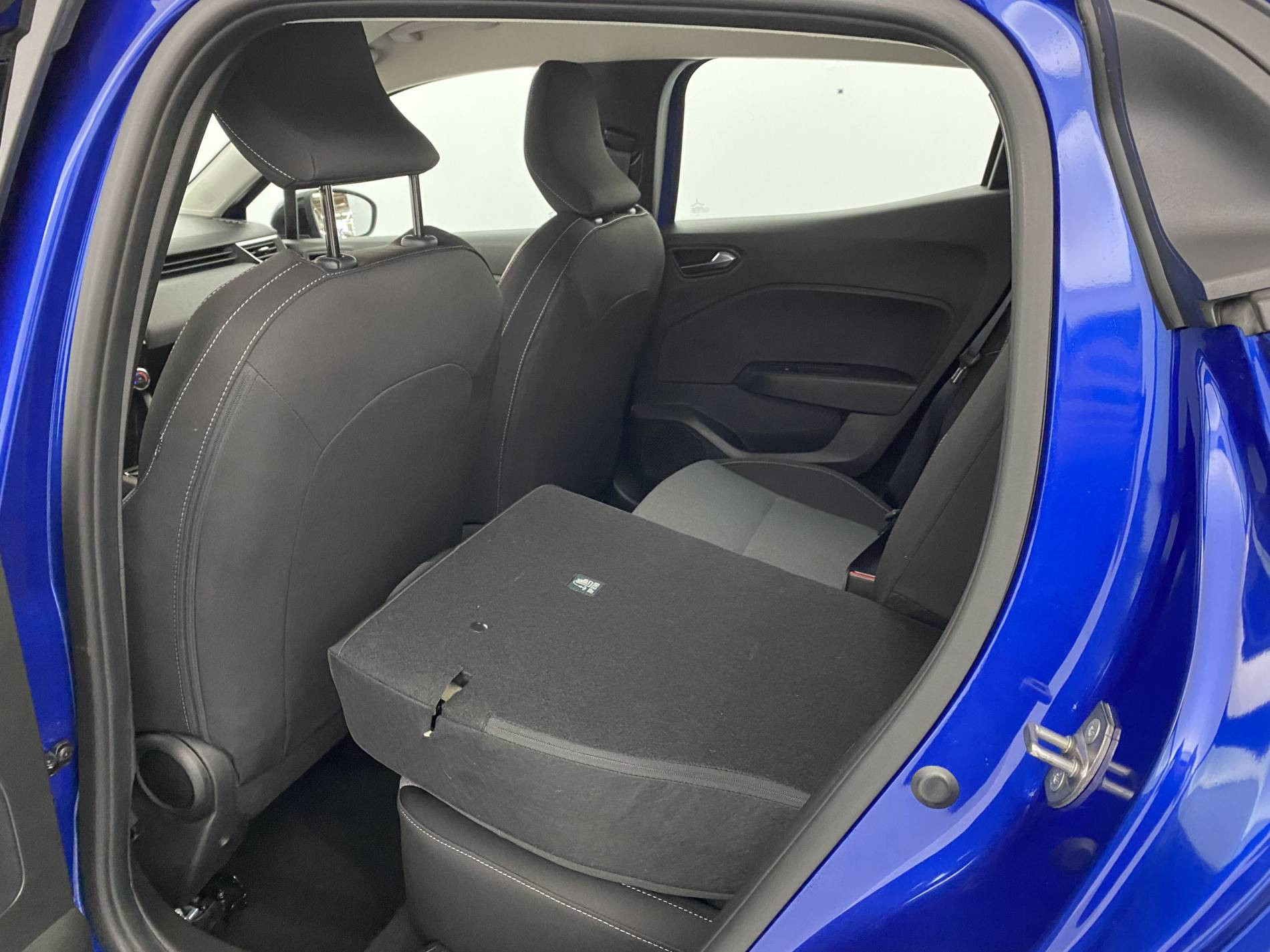 Vente en ligne Renault Clio 5 Clio TCe 90 au prix de 15 290 €