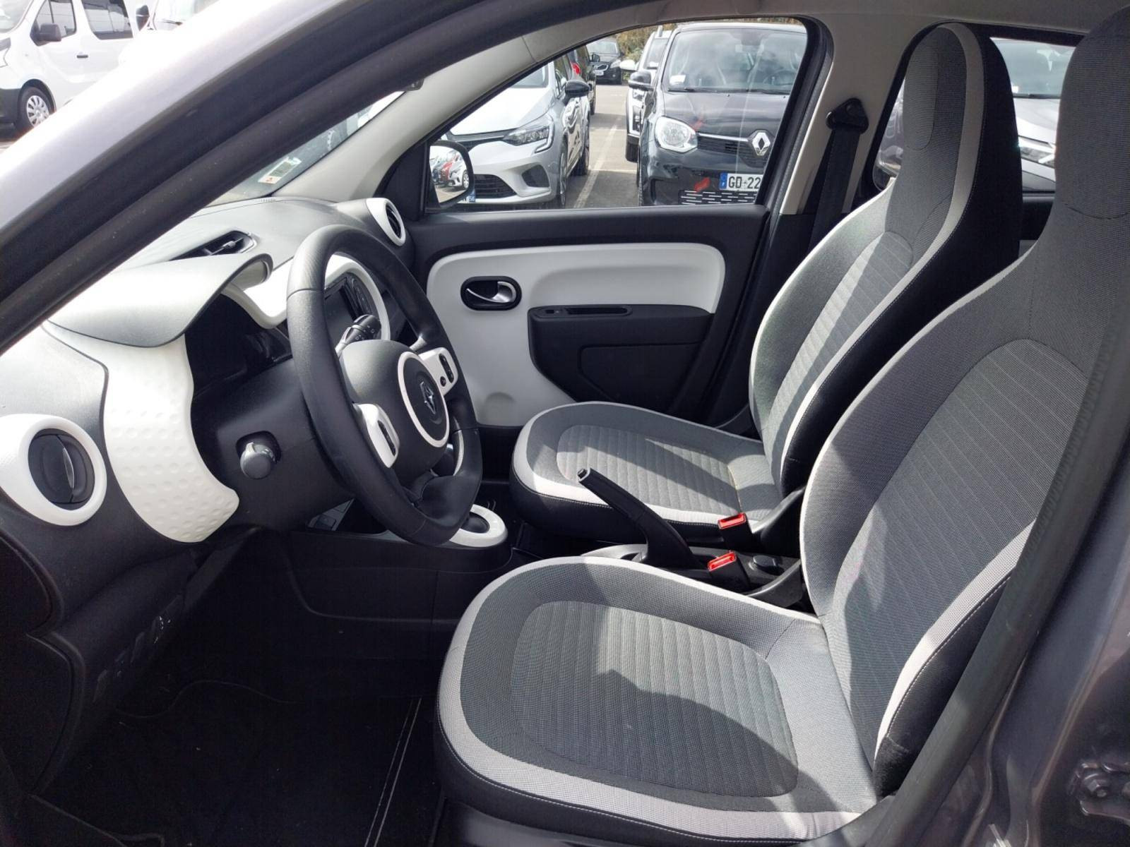 Vente en ligne Renault Twingo Electrique Twingo III E-Tech au prix de 12 990 €