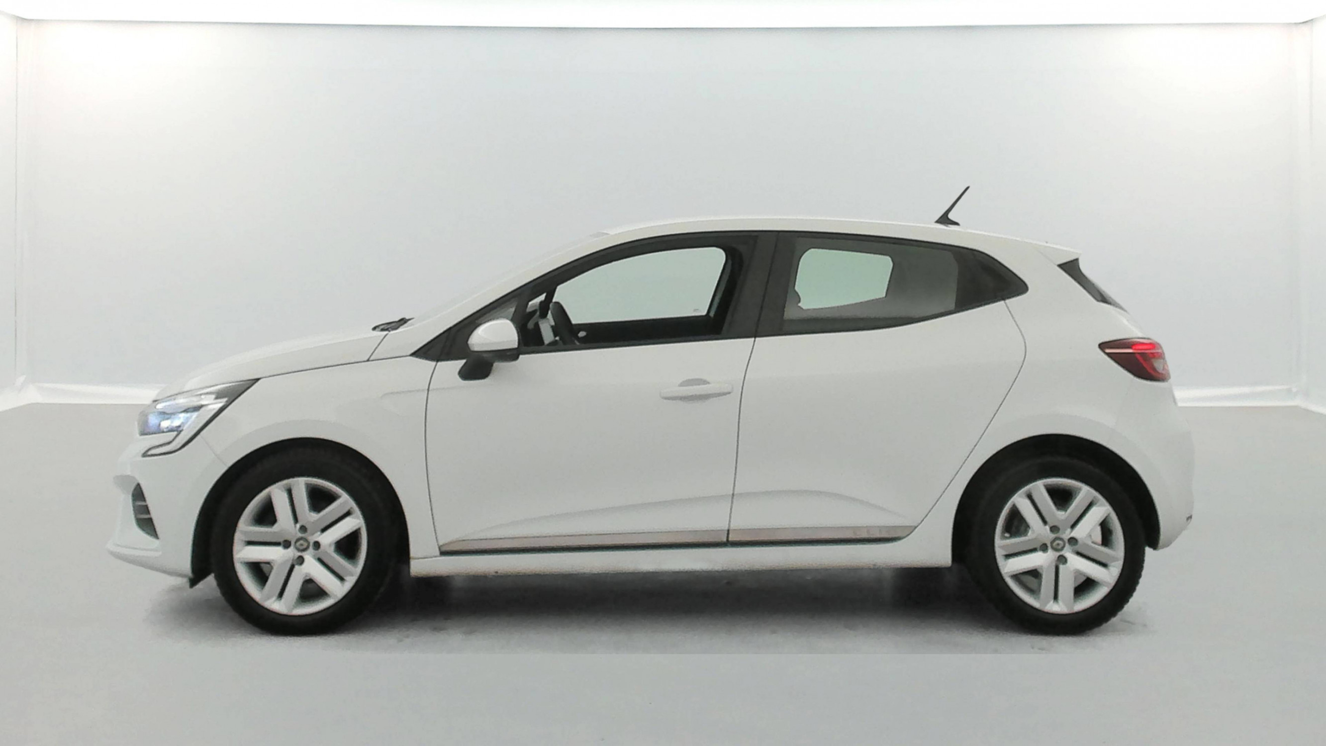 Vente en ligne Renault Clio 5 Clio Blue dCi 100 - 21N au prix de 13 890 €