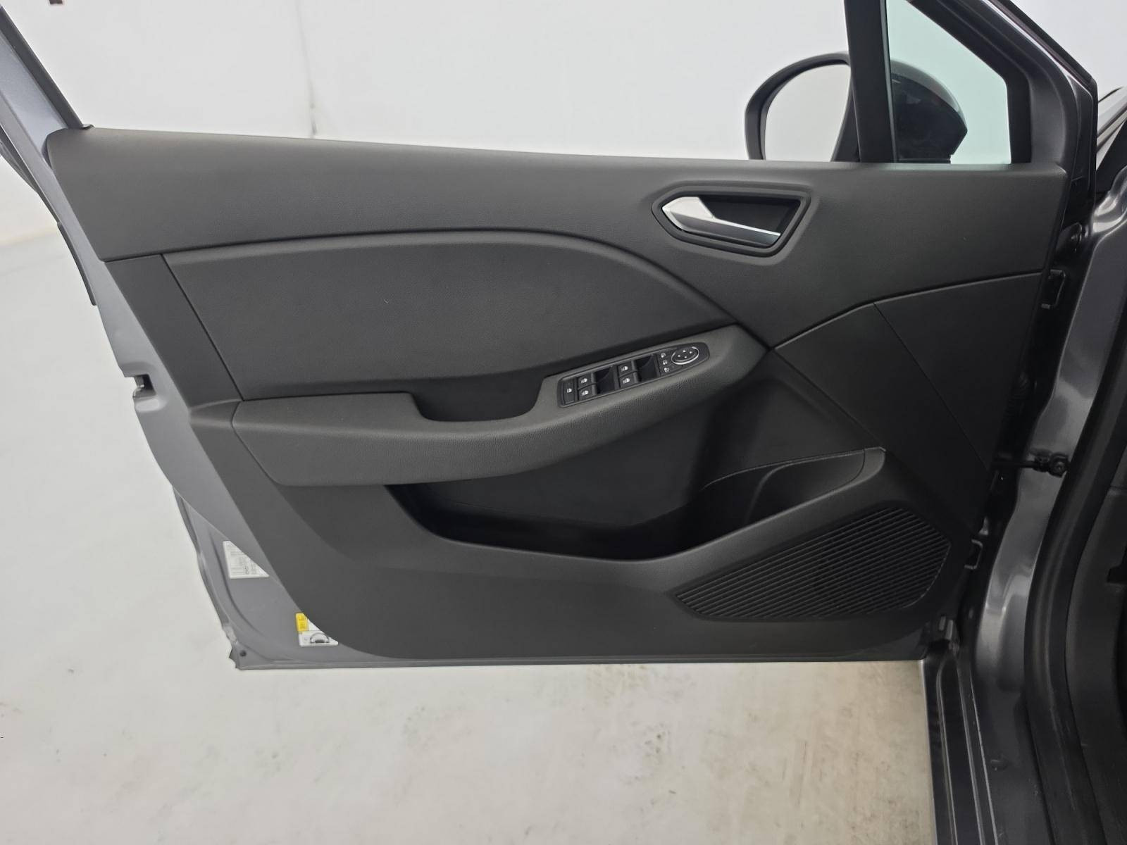 Vente en ligne Renault Clio 5 Clio TCe 90 au prix de 14 690 €