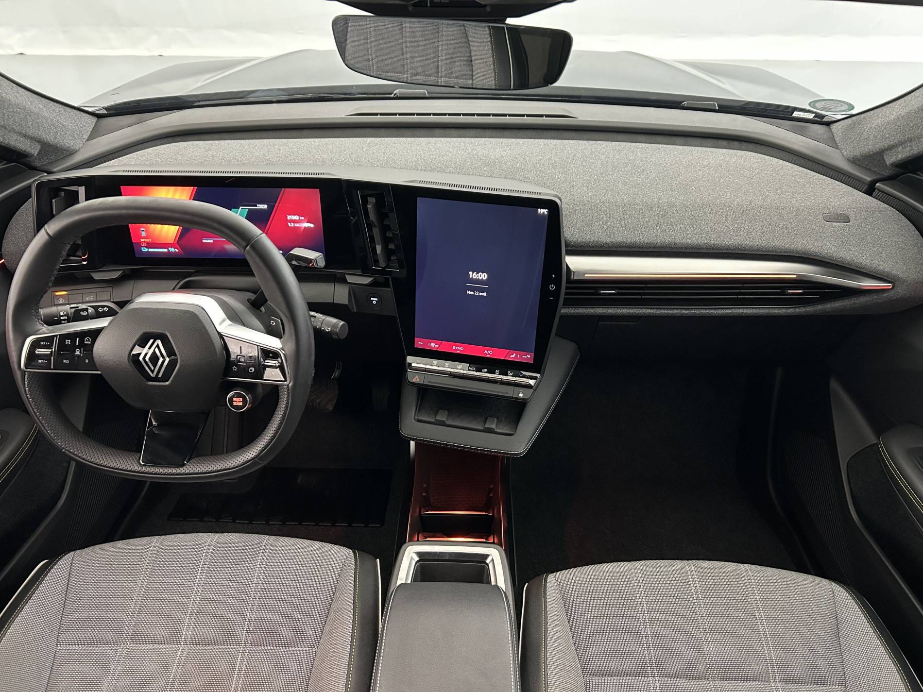 Vente en ligne Renault Scenic E-Tech  220 ch grande autonomie au prix de 33 990 €