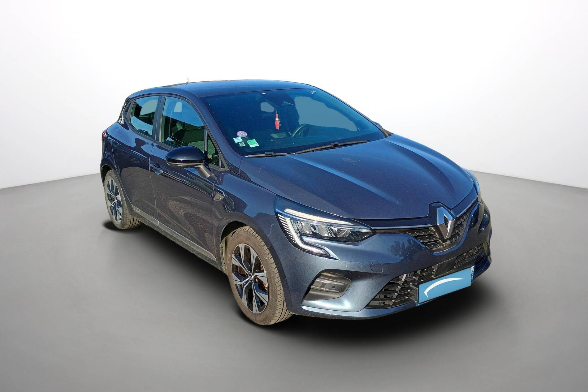 Vente en ligne Renault Clio 5 Clio E-Tech 140 - 21N au prix de 16 990 €