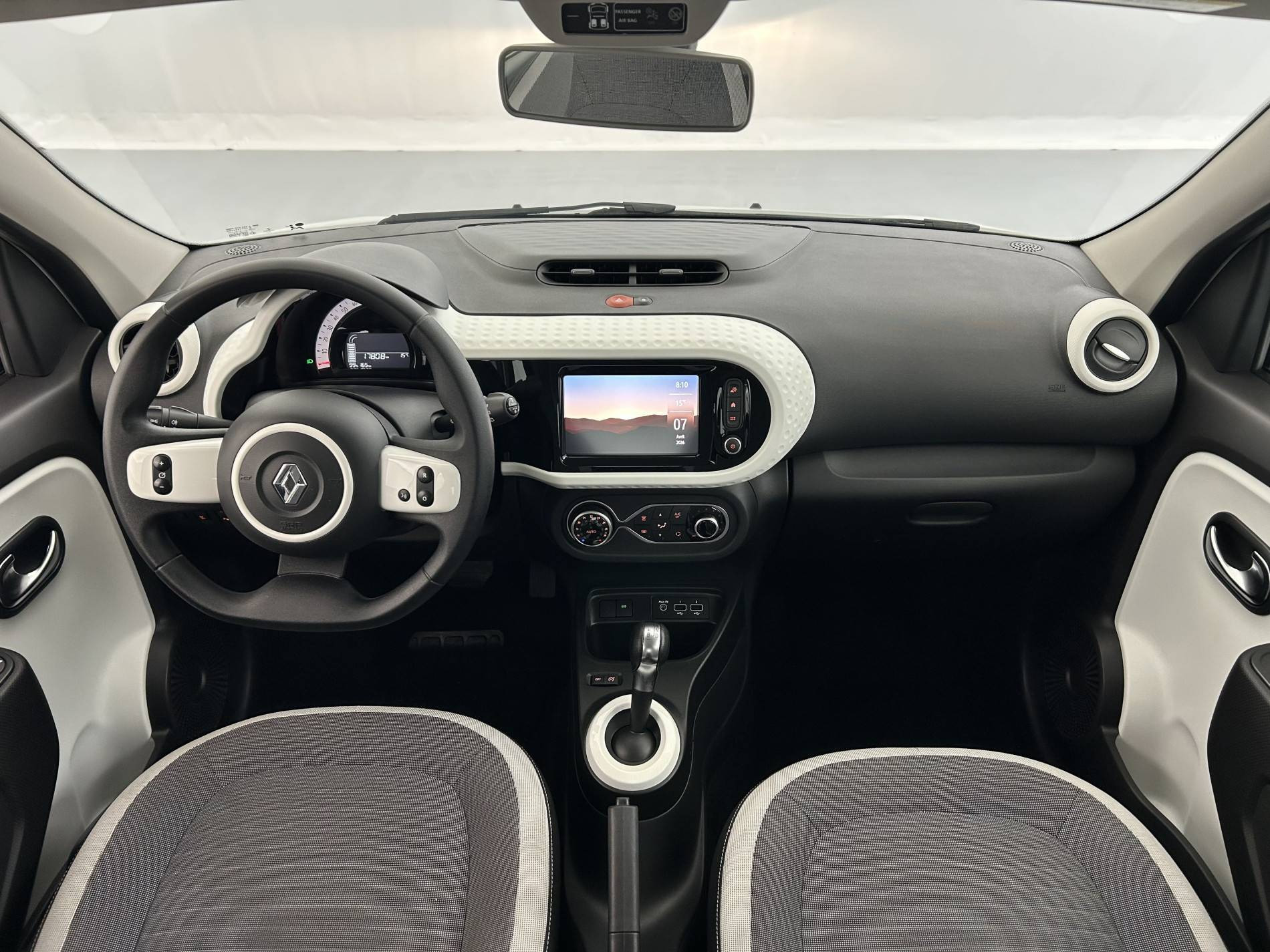 Vente en ligne Renault Twingo Electrique Twingo III E-Tech au prix de 12 490 €